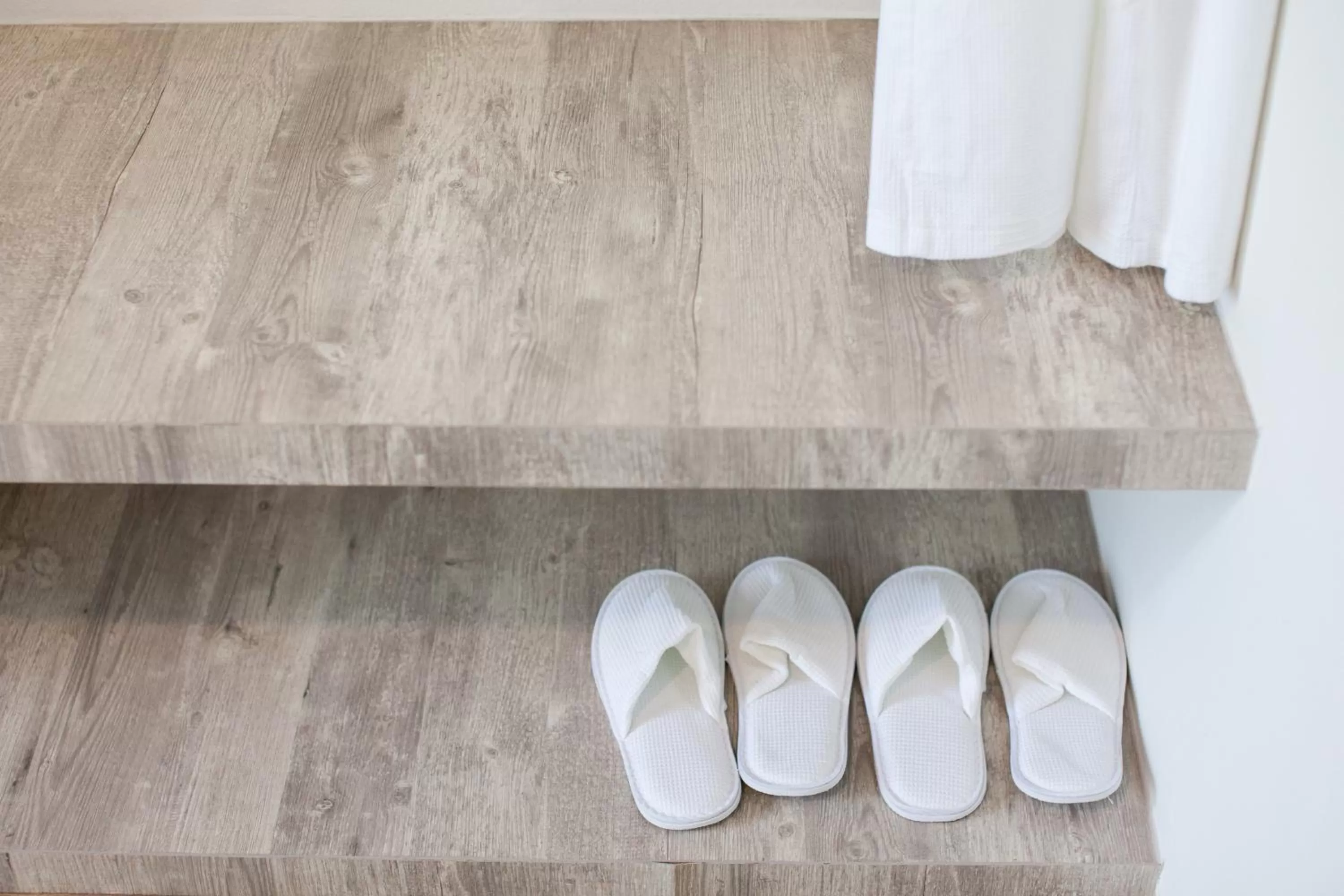 Photo of the whole room in Anchan Laguna Hotel โรงแรมอัญชันลากูน่า