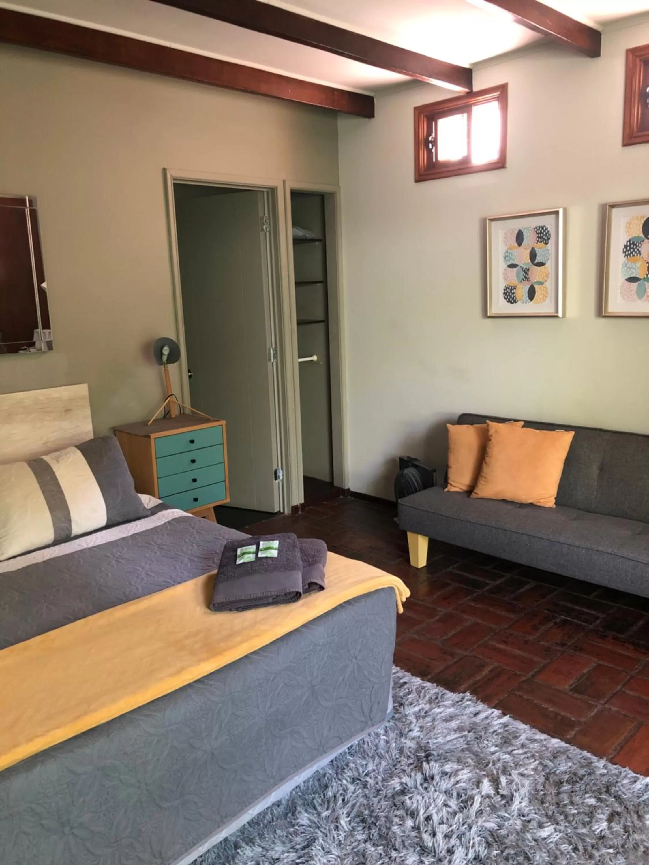 Living room, Bed in Rent apart Las Condes