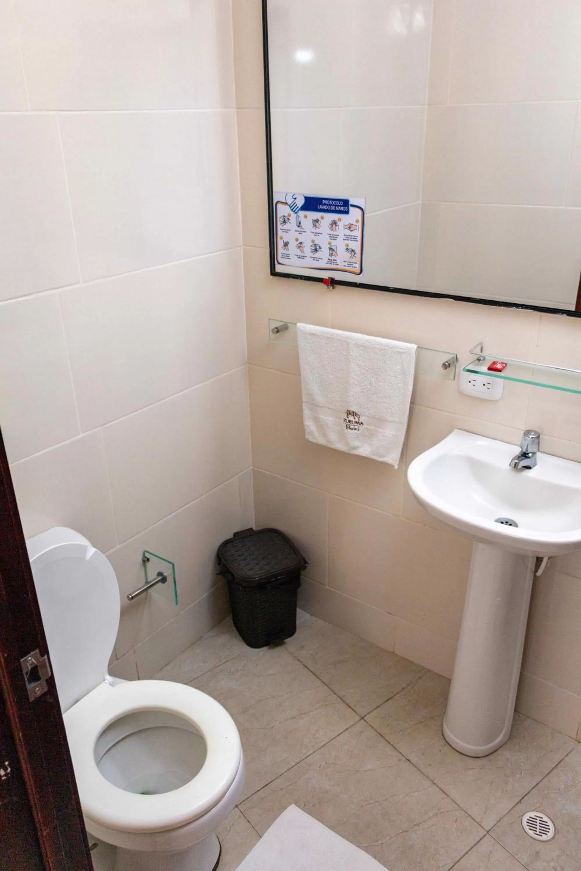 Bathroom in Zuruma Hotel