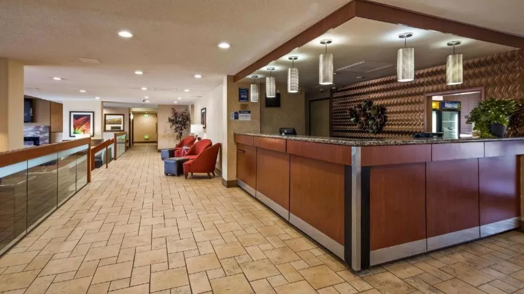 Lobby/Reception in Greenwood Inn