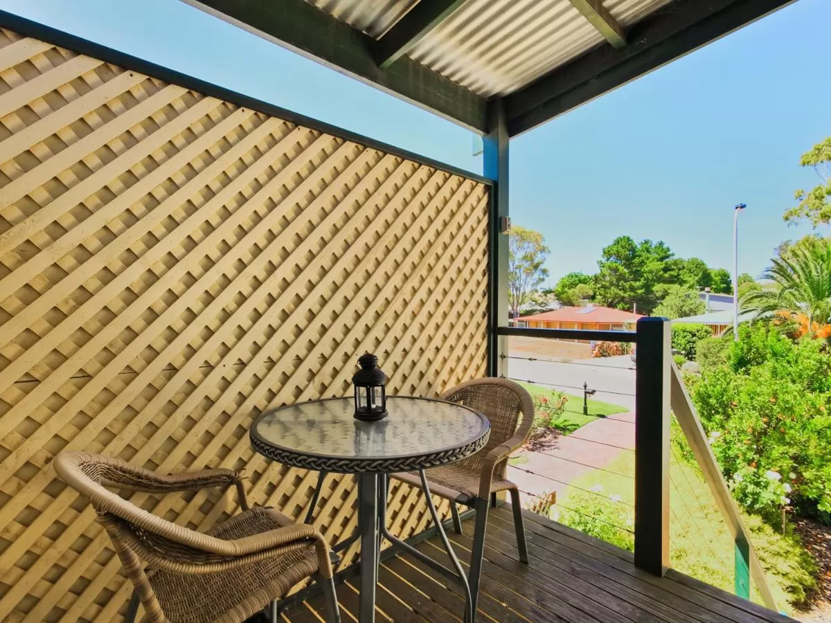Patio, Balcony/Terrace in Wine and Roses Bed and Breakfast