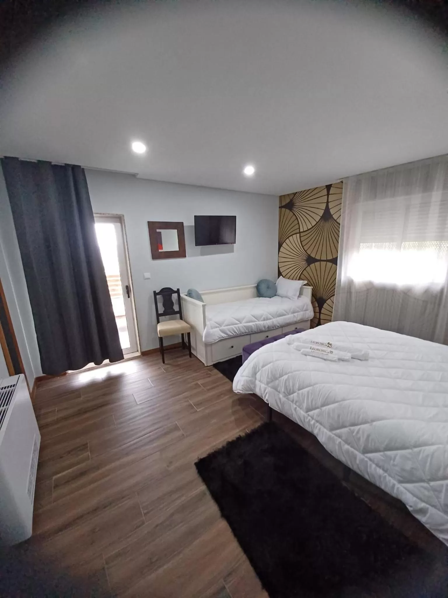 Leonchic - Guest House