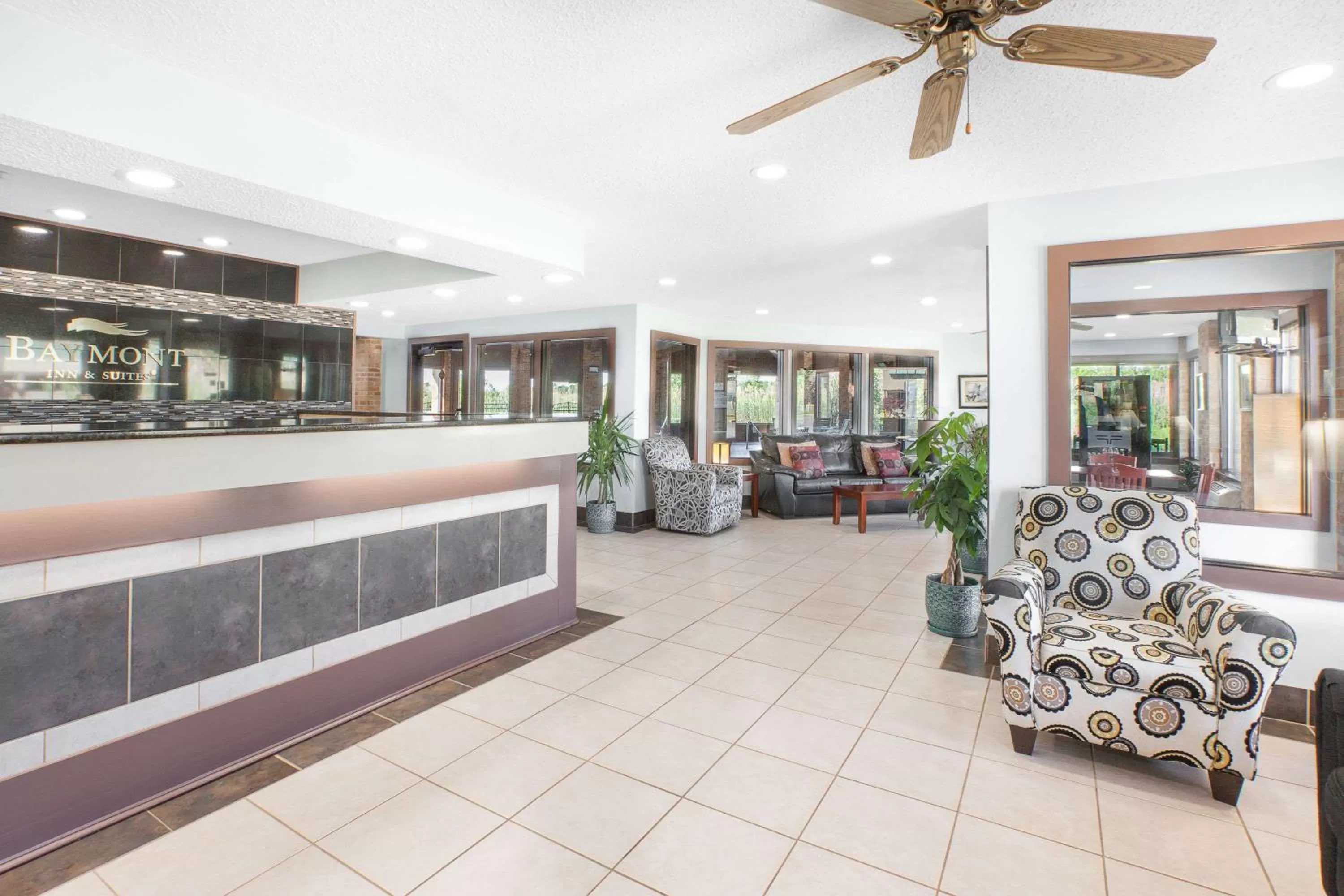 Lobby or reception in Baymont by Wyndham Port Huron