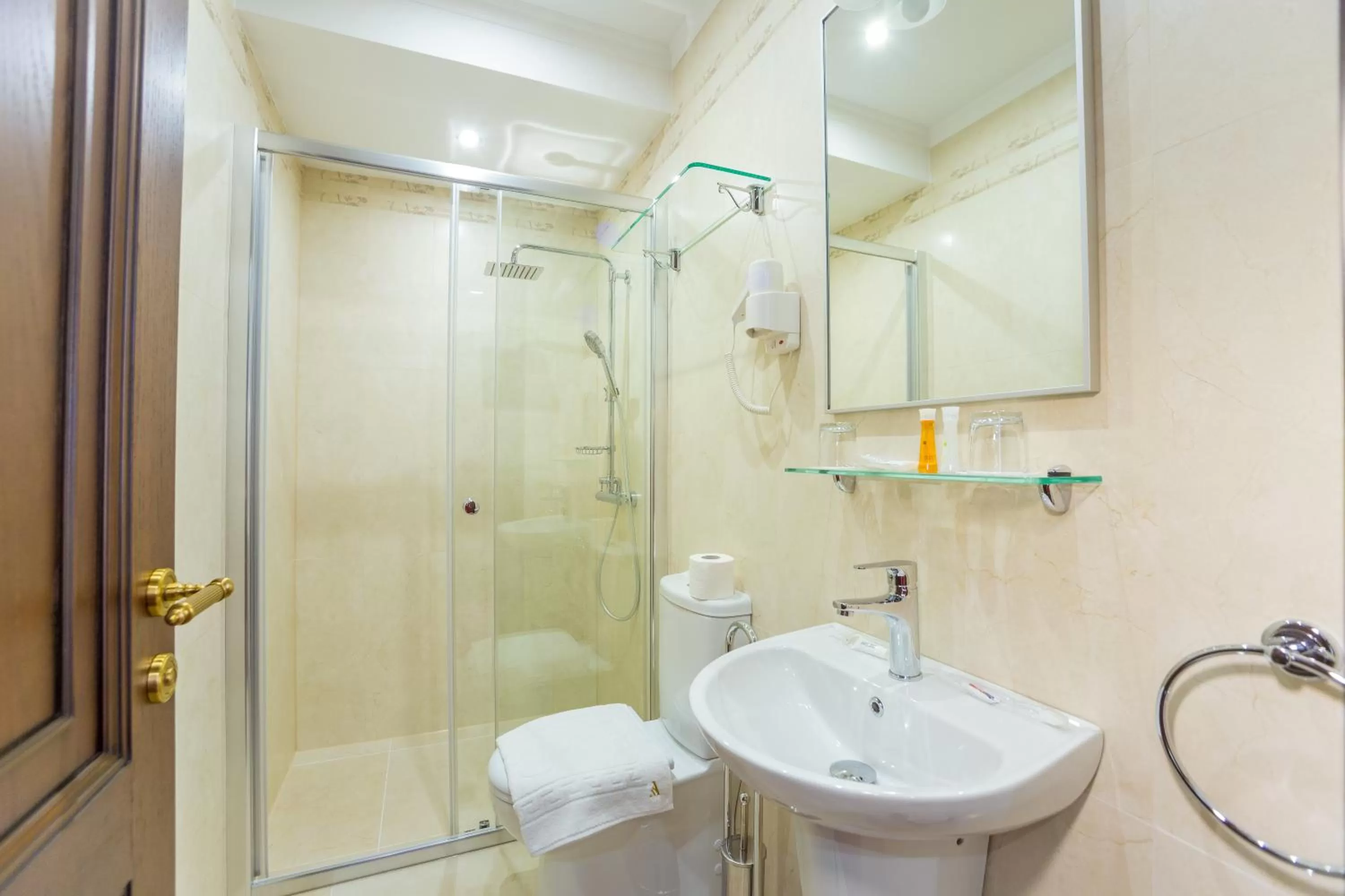 Shower in Ambassador Hotel