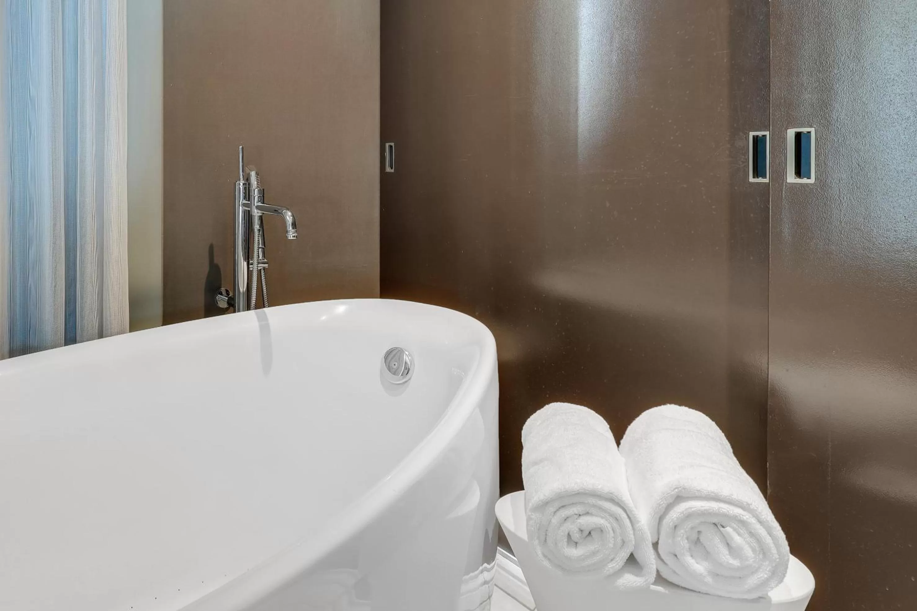 Bath in Vegas Palms HIGH 52nd fl. 1BDR corner penthouse 1220sqft