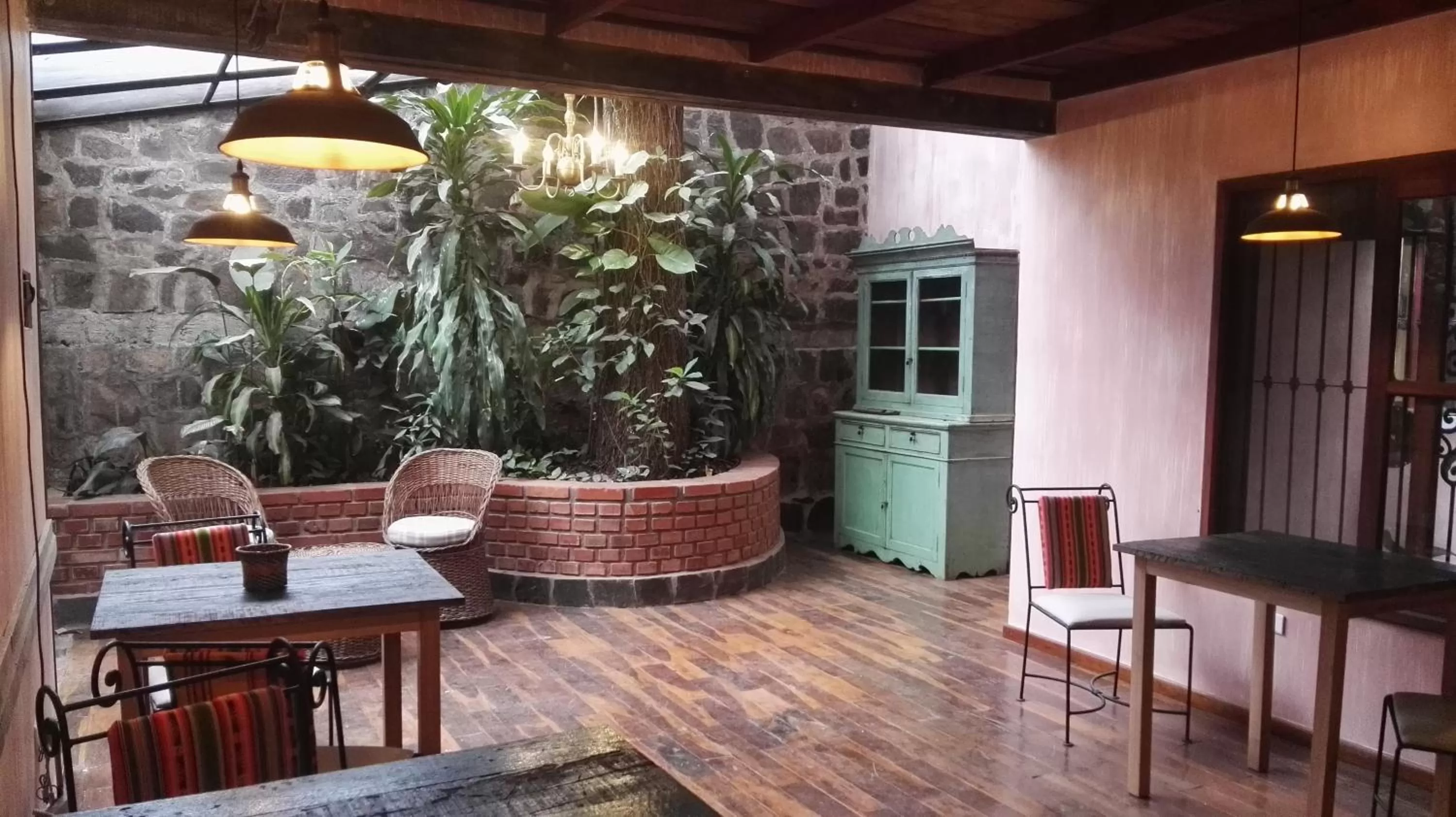 Breakfast, Dining Area in Rincón Escondido B&B