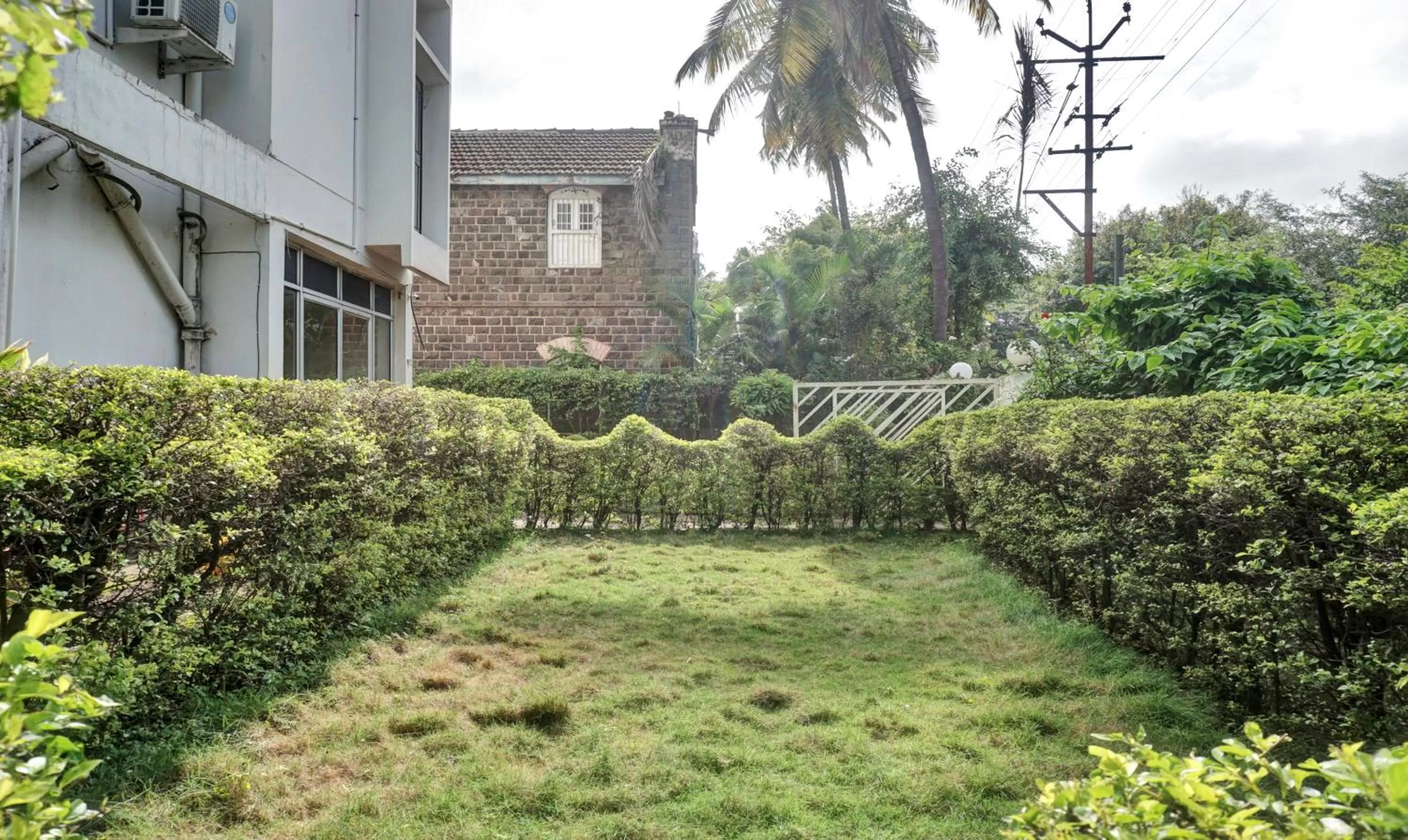 Garden view in Itsy Hotels Ranjeet