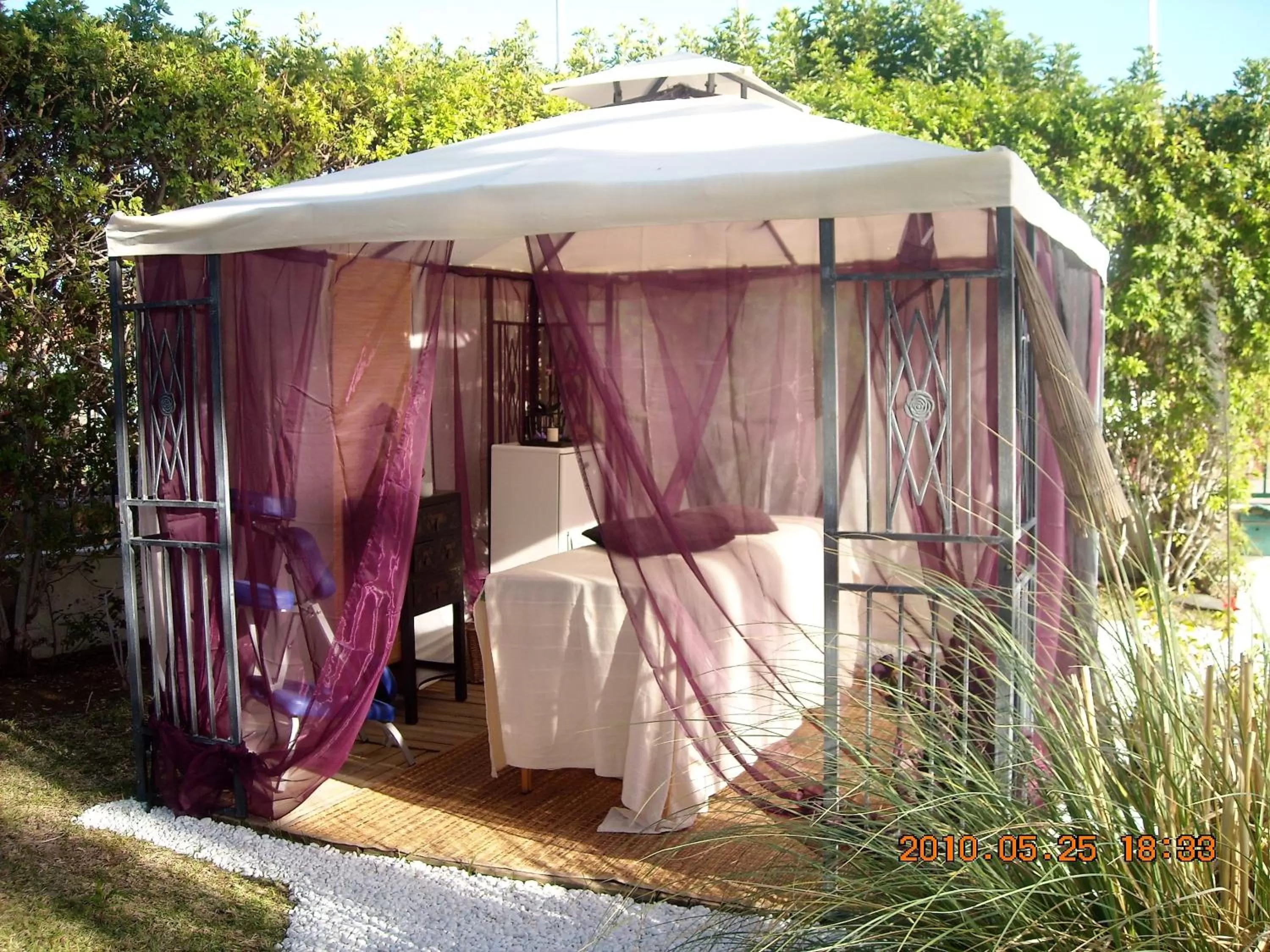 Birdcage Gay Men Resort and Lifestyle Hotel