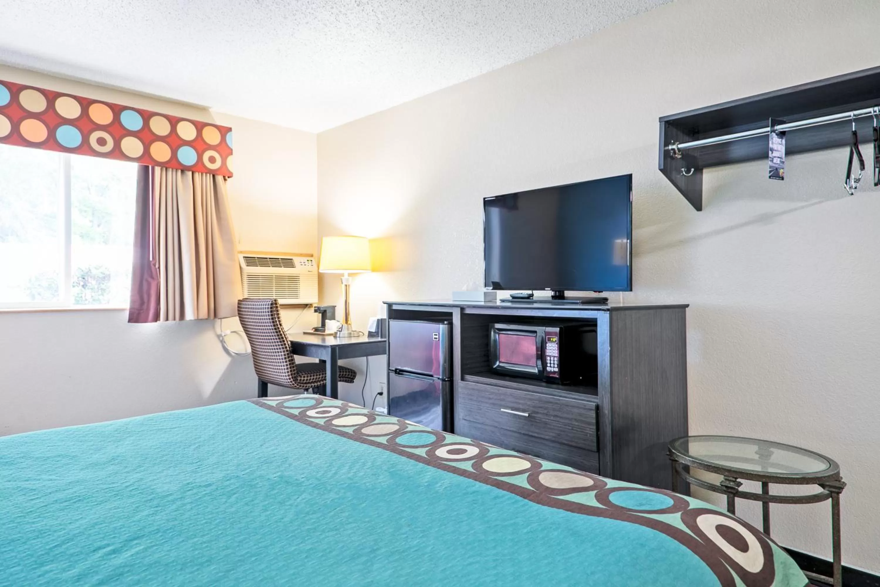 Bed in Super 8 by Wyndham Augusta Ft Eisenhower Area