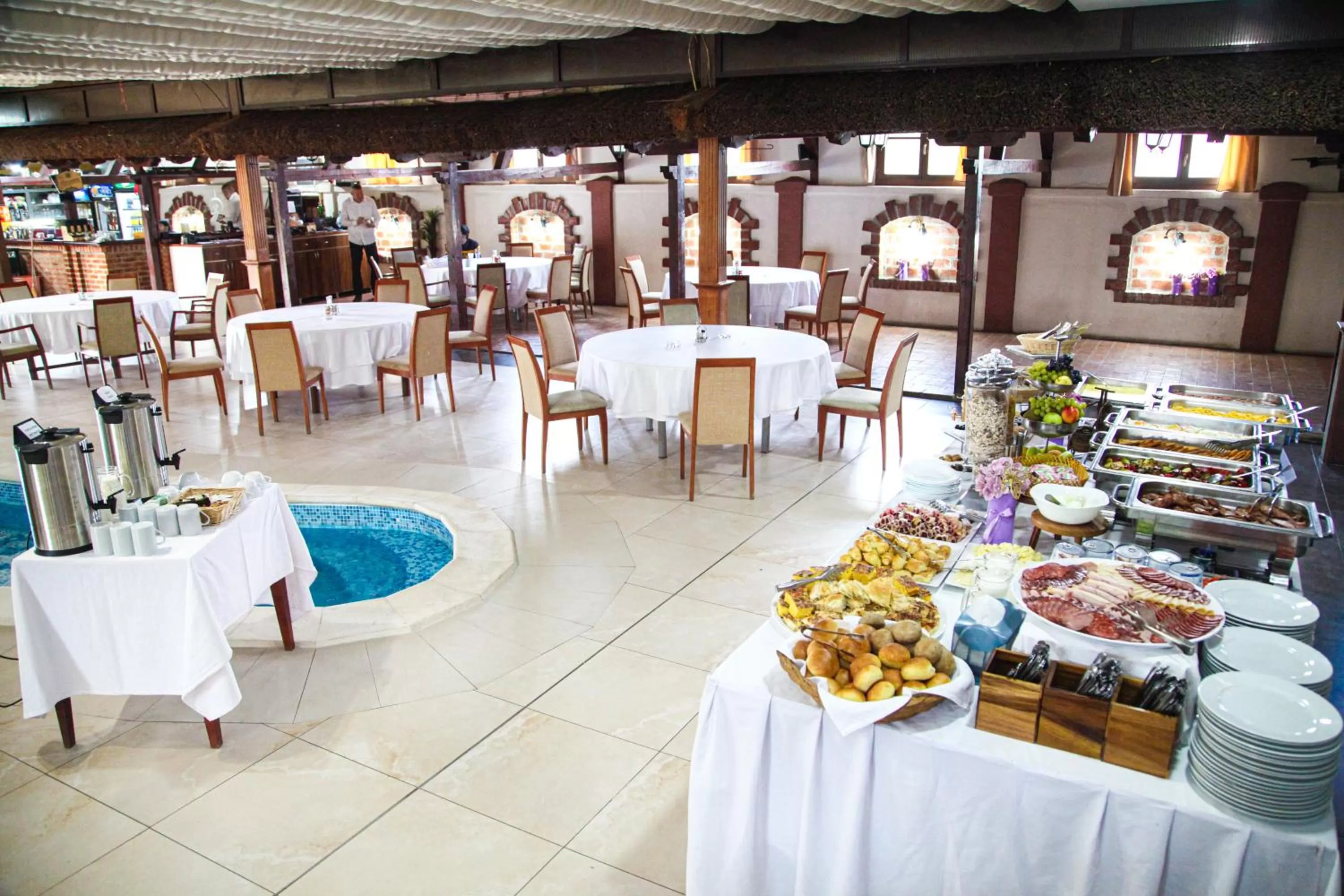 Restaurant/places to eat in S Club Resort Hotel Aqua Park and Spa