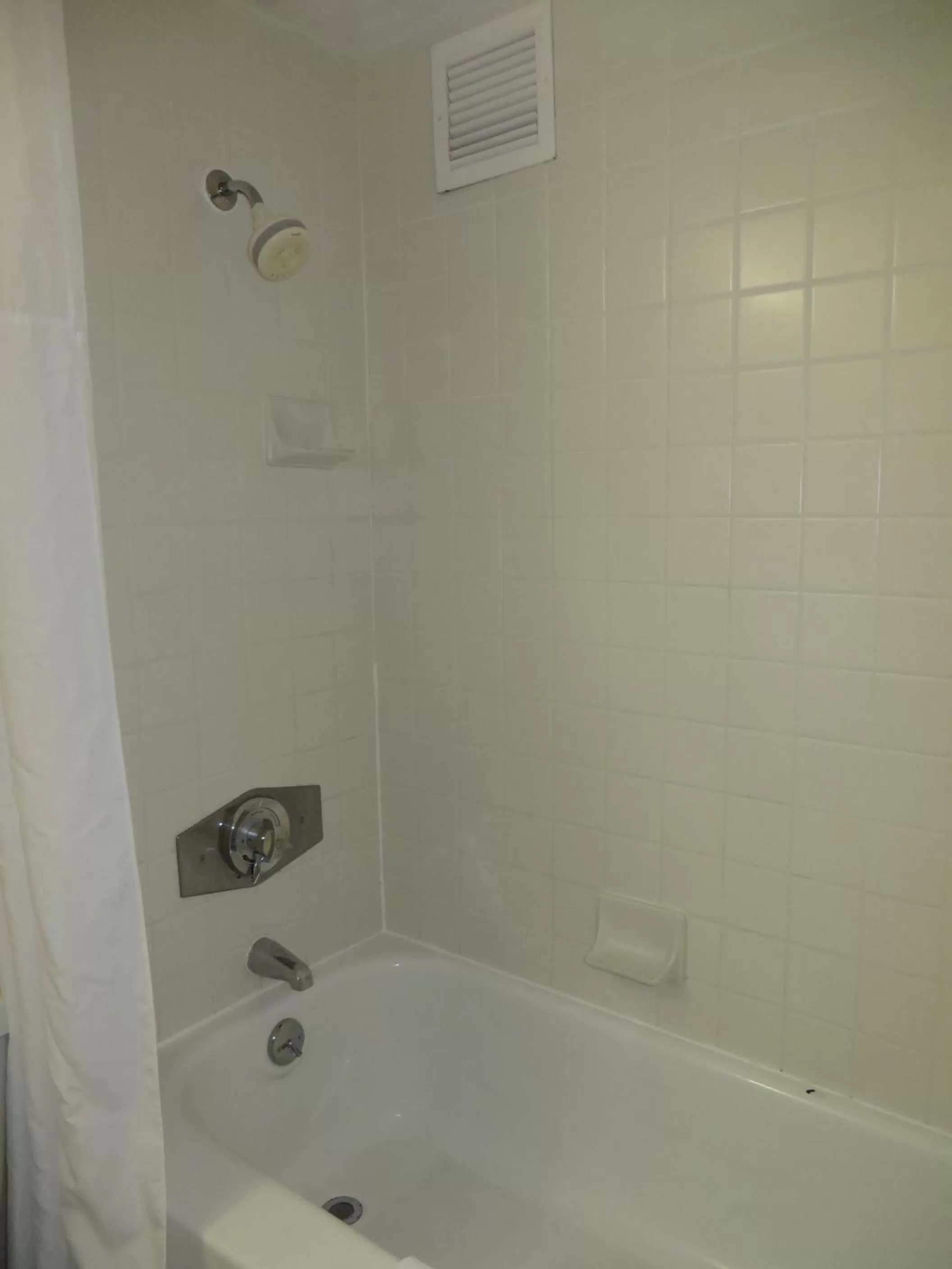 Bathroom in Baymont by Wyndham Jefferson City