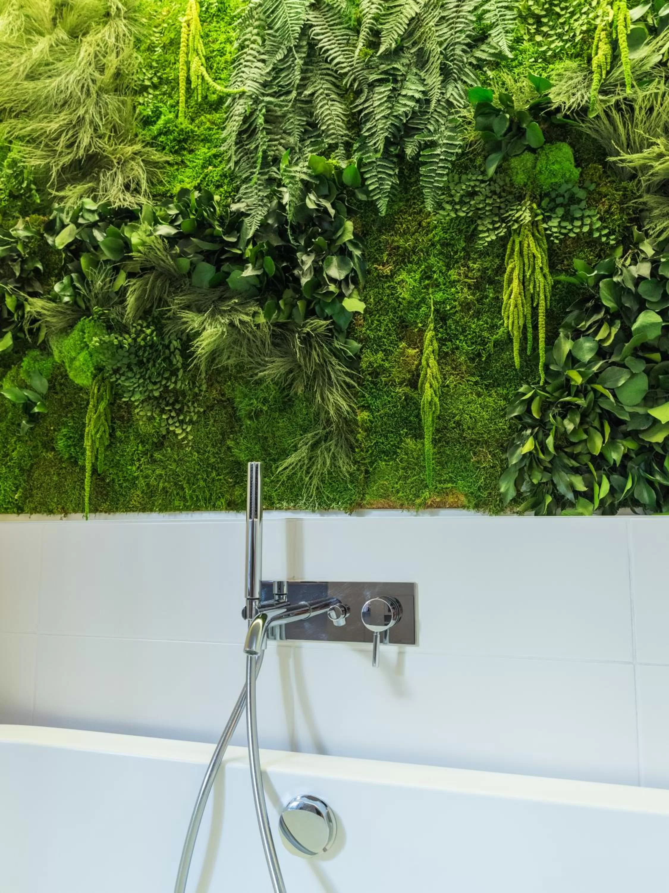 Bath in MiHotel Sala