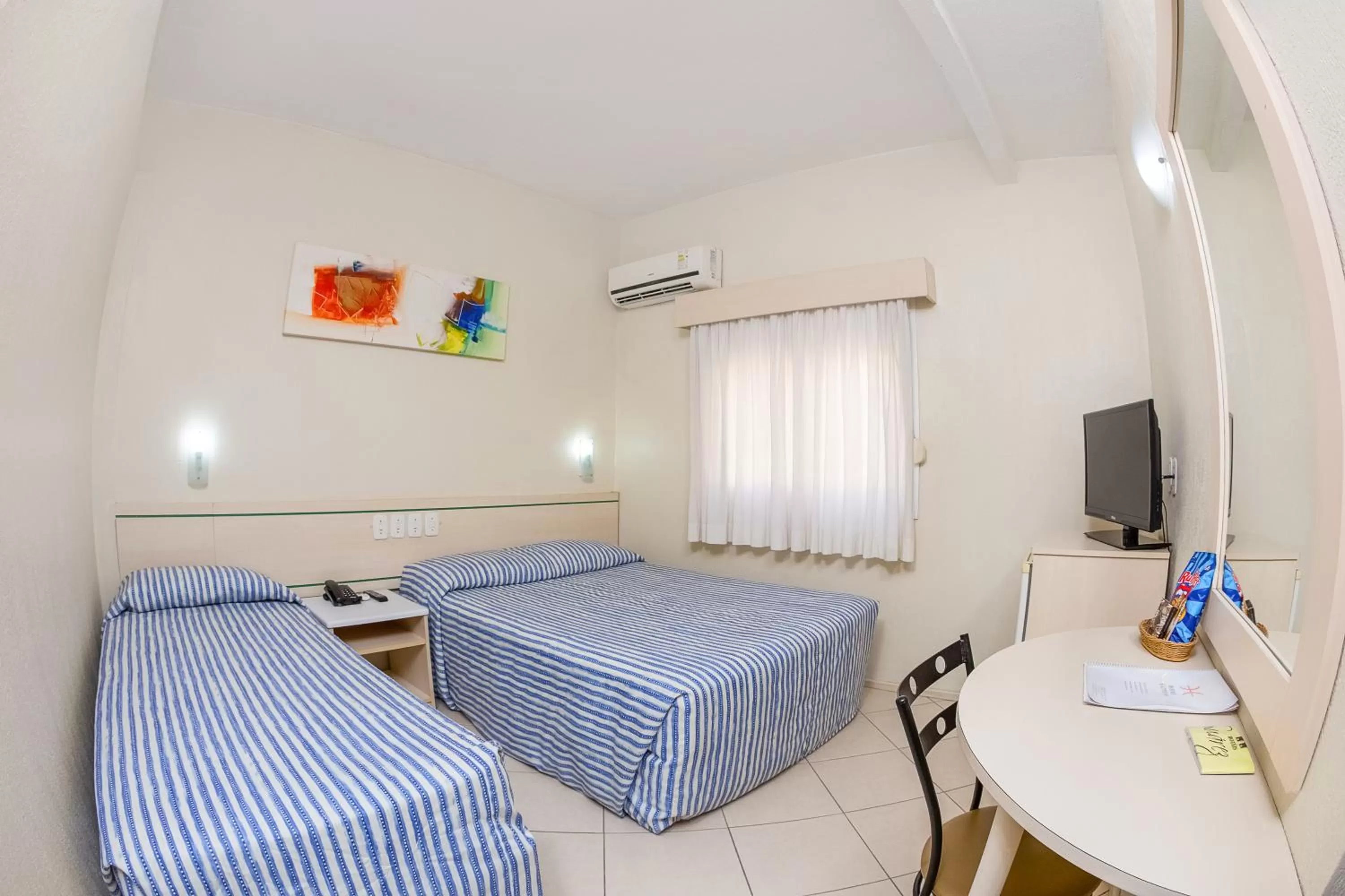 Bedroom, Bed in Hotel Express Canoas