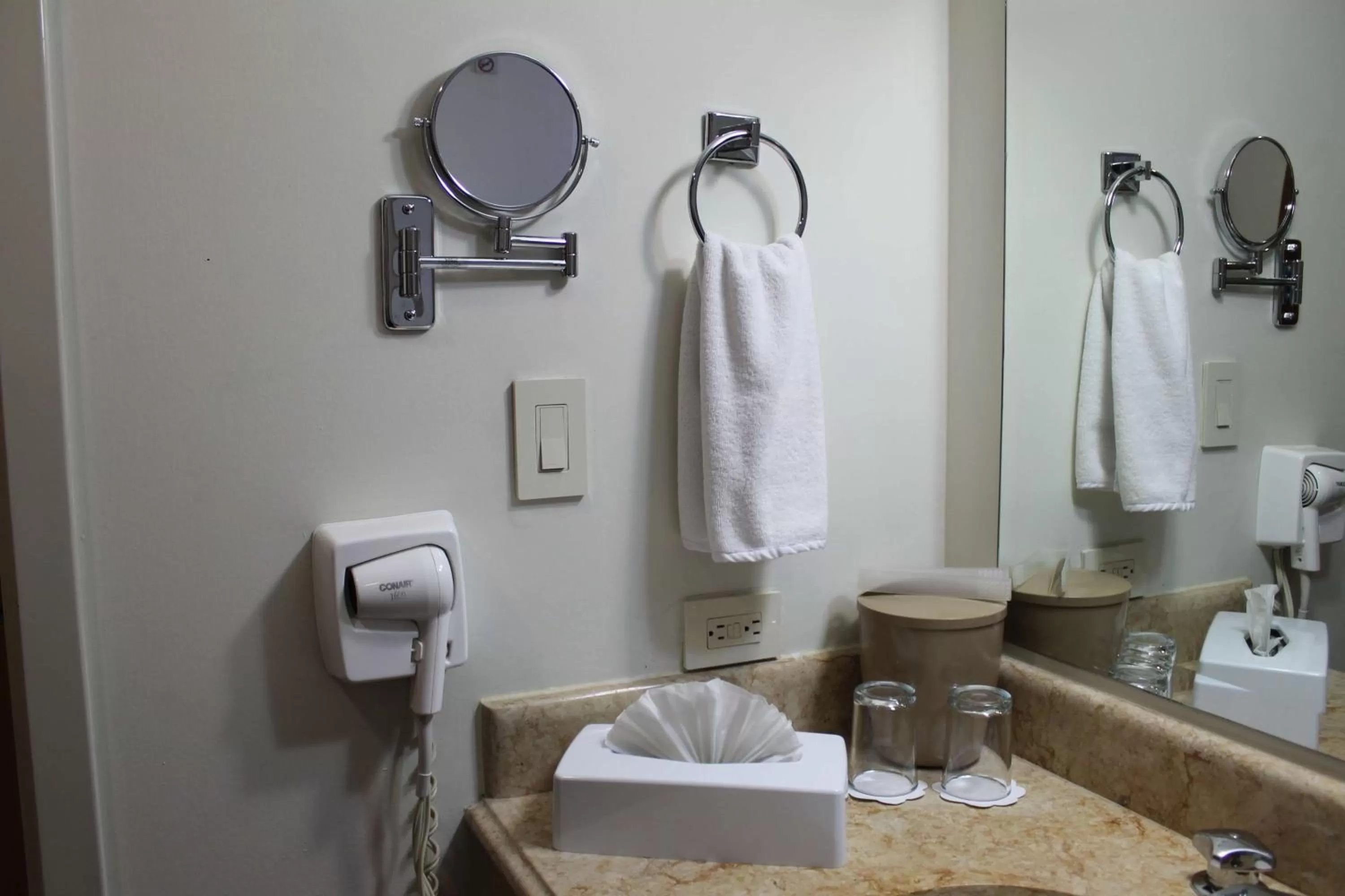 Photo of the whole room in Best Western PLUS Los Mochis