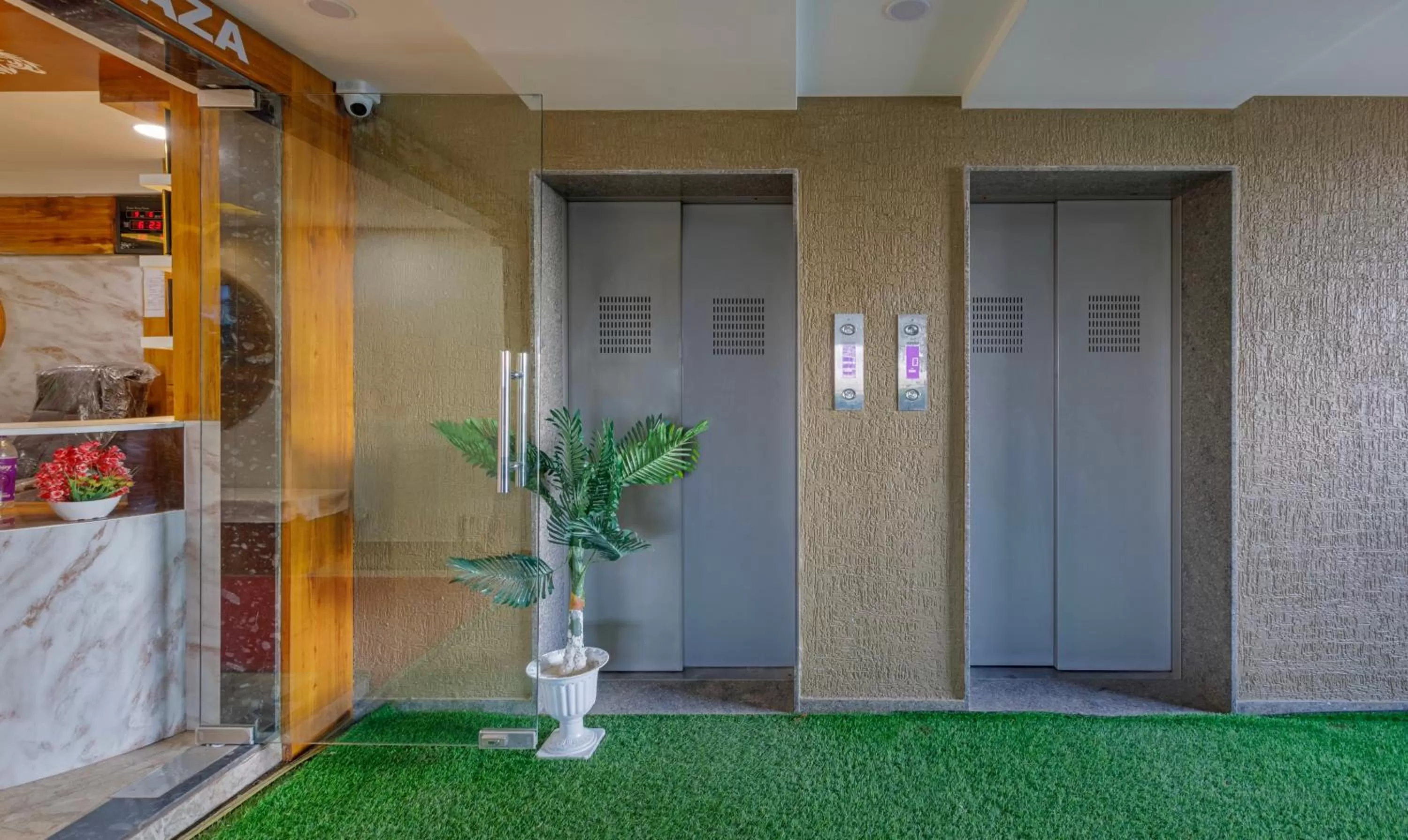 elevator in Treebo Trend Prince Plaza