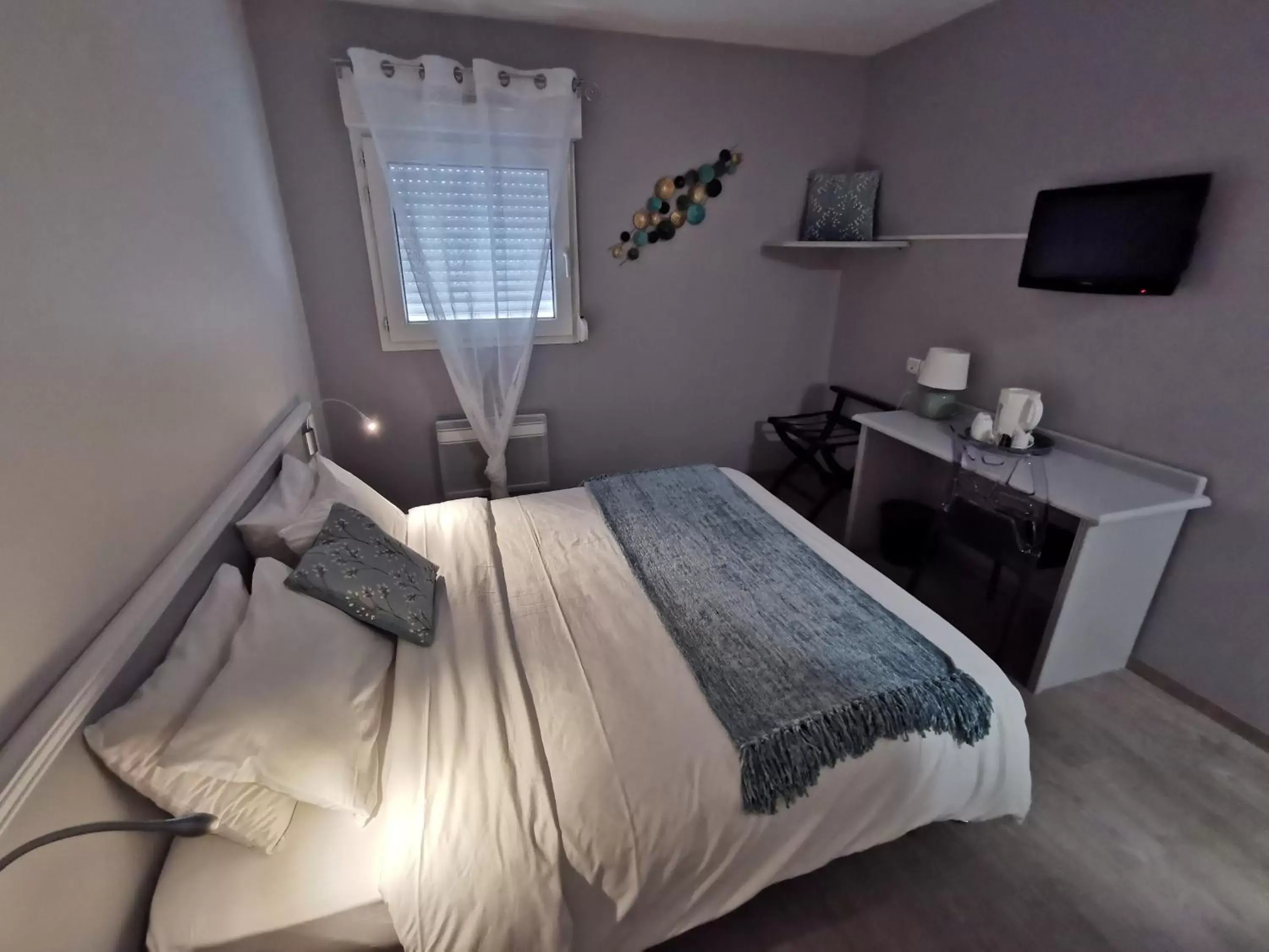 Superior Double Room - single occupancy in Hotel Ambotel Superior Double Room - single occupancy in Hotel Ambotel