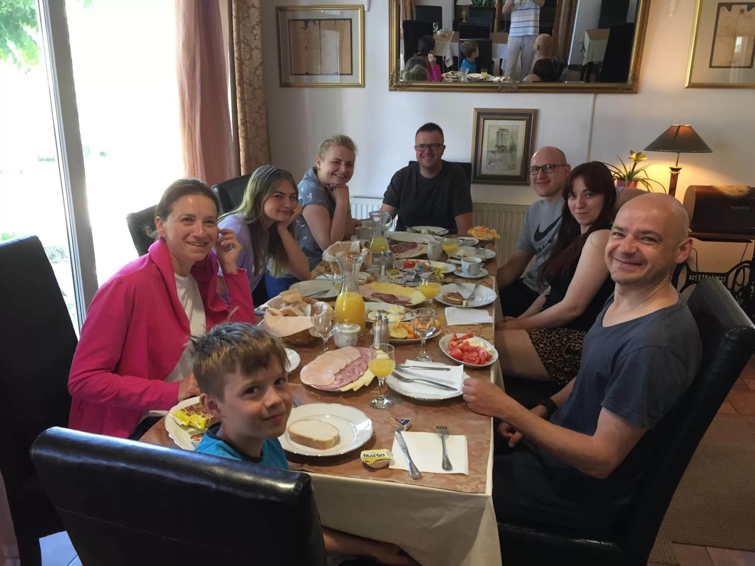 Breakfast, Restaurant/Places to Eat in Pansion Vila Vanda