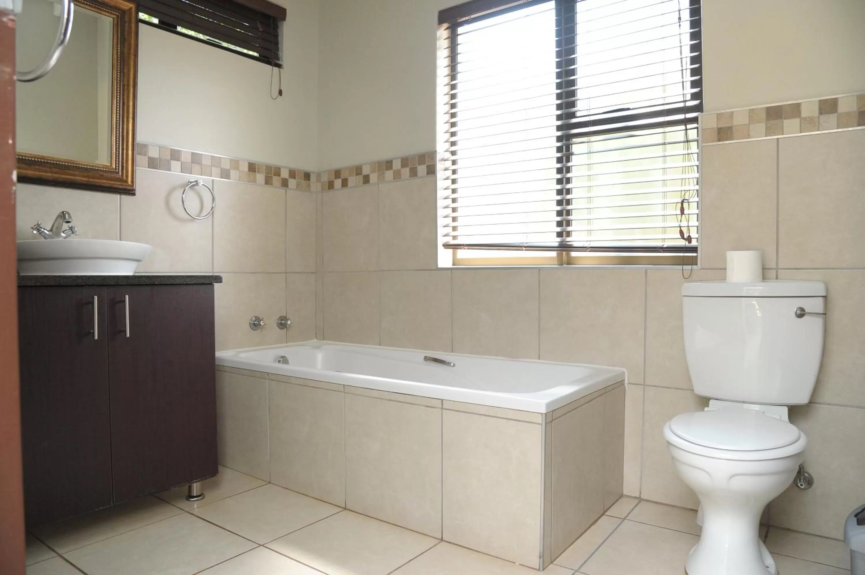 Bathroom in ATKV Buffelspoort