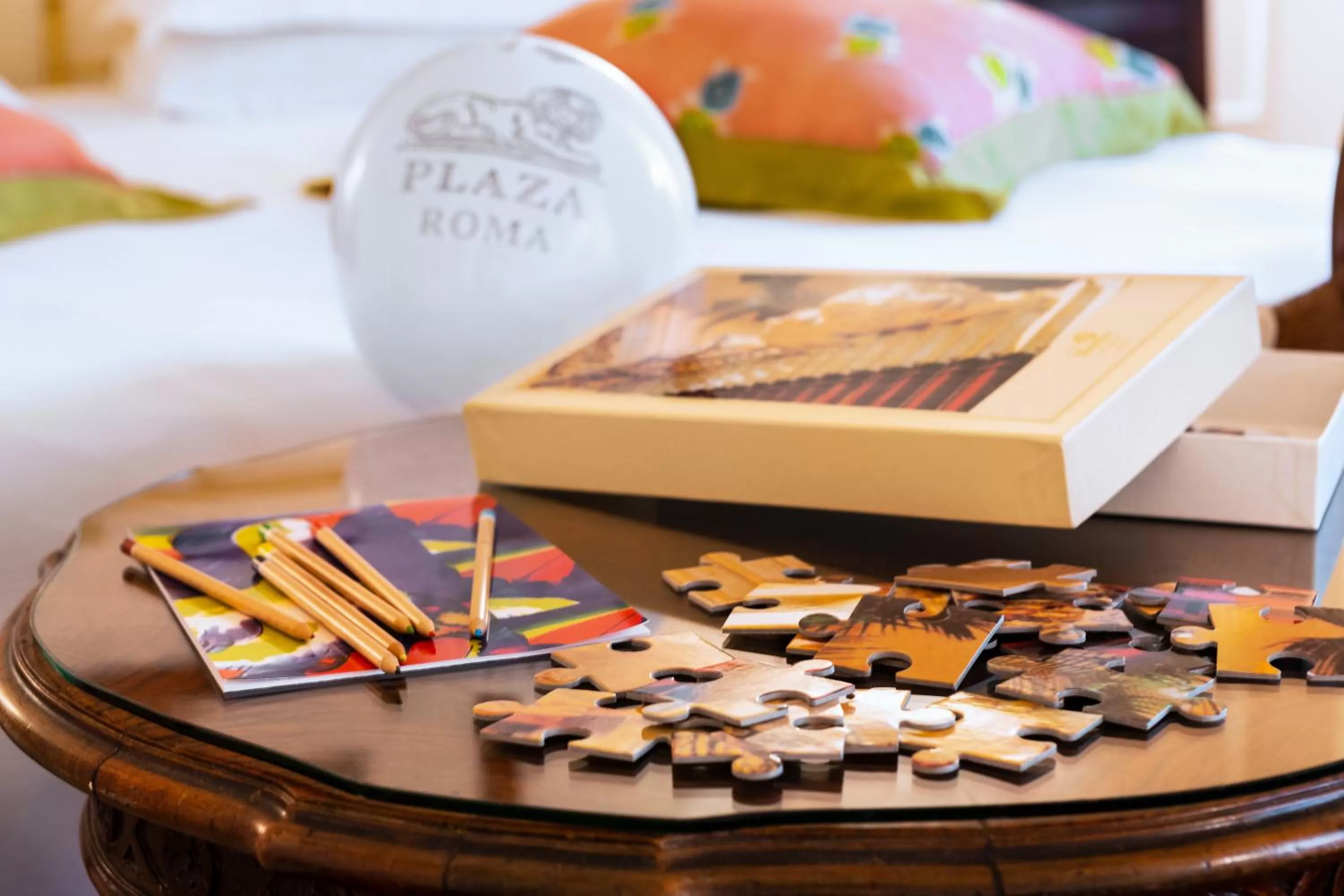 Decorative detail in Grand Hotel Plaza