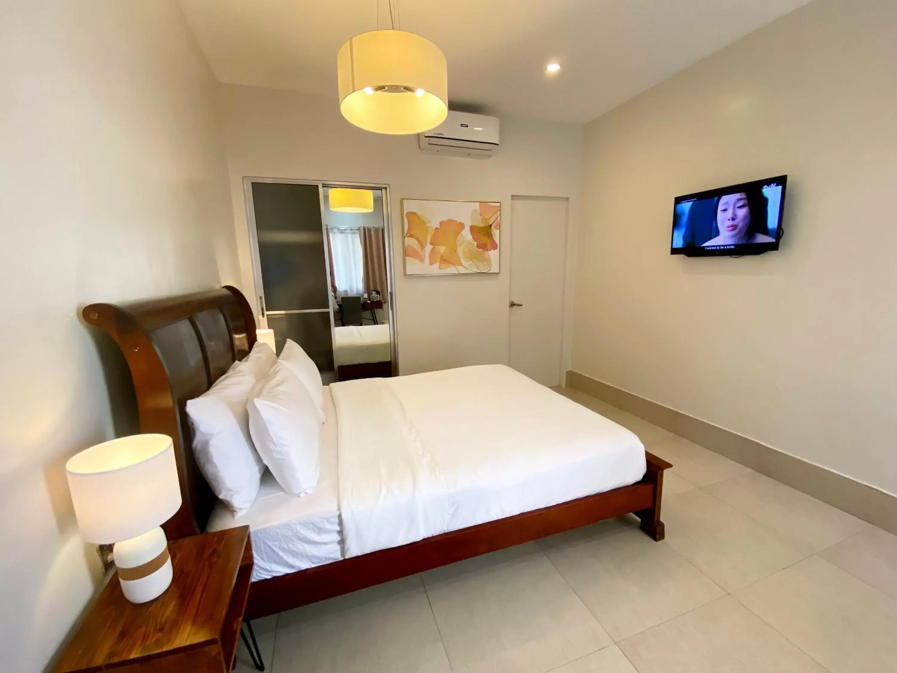 Deluxe Queen Suite in HARMAN SUITES Moalboal Deluxe Queen Suite in HARMAN SUITES Moalboal