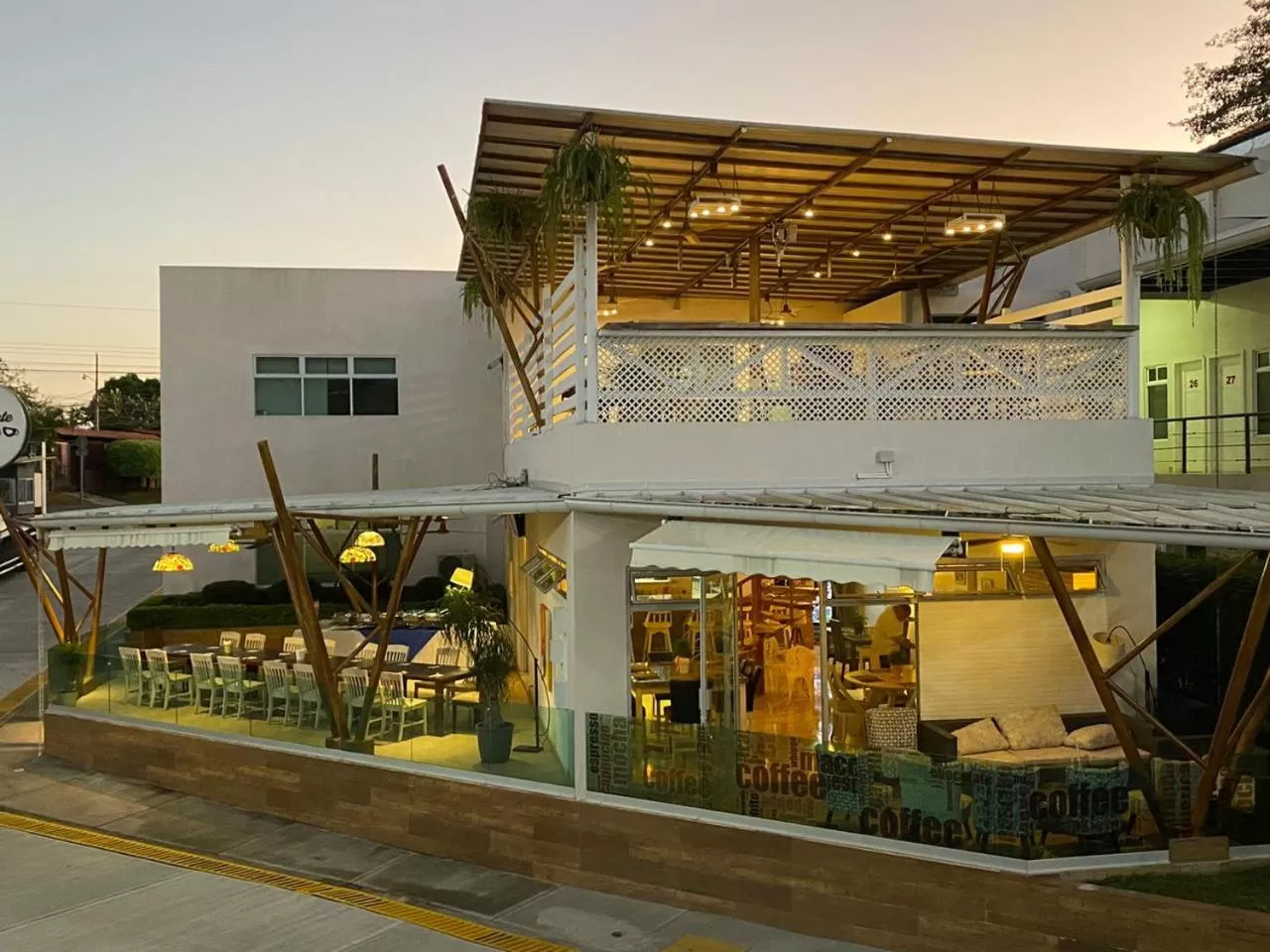 Restaurant/places to eat in Hotel PZ Country Club & Conference Center