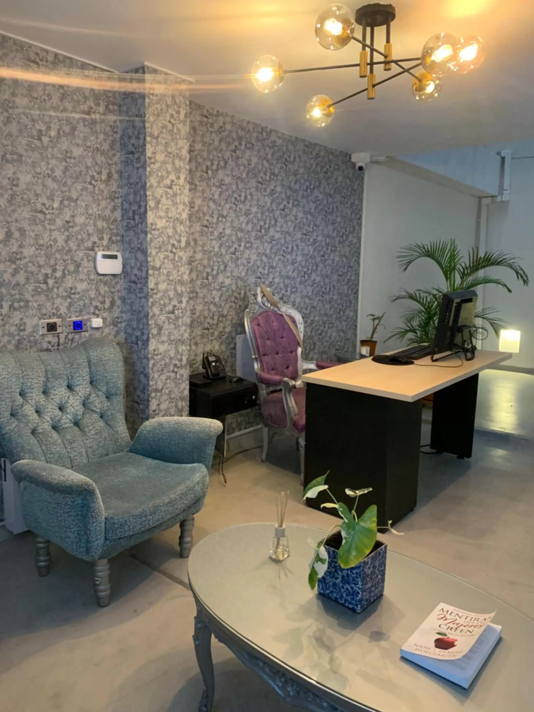 Lobby or reception in Hotel 14-04