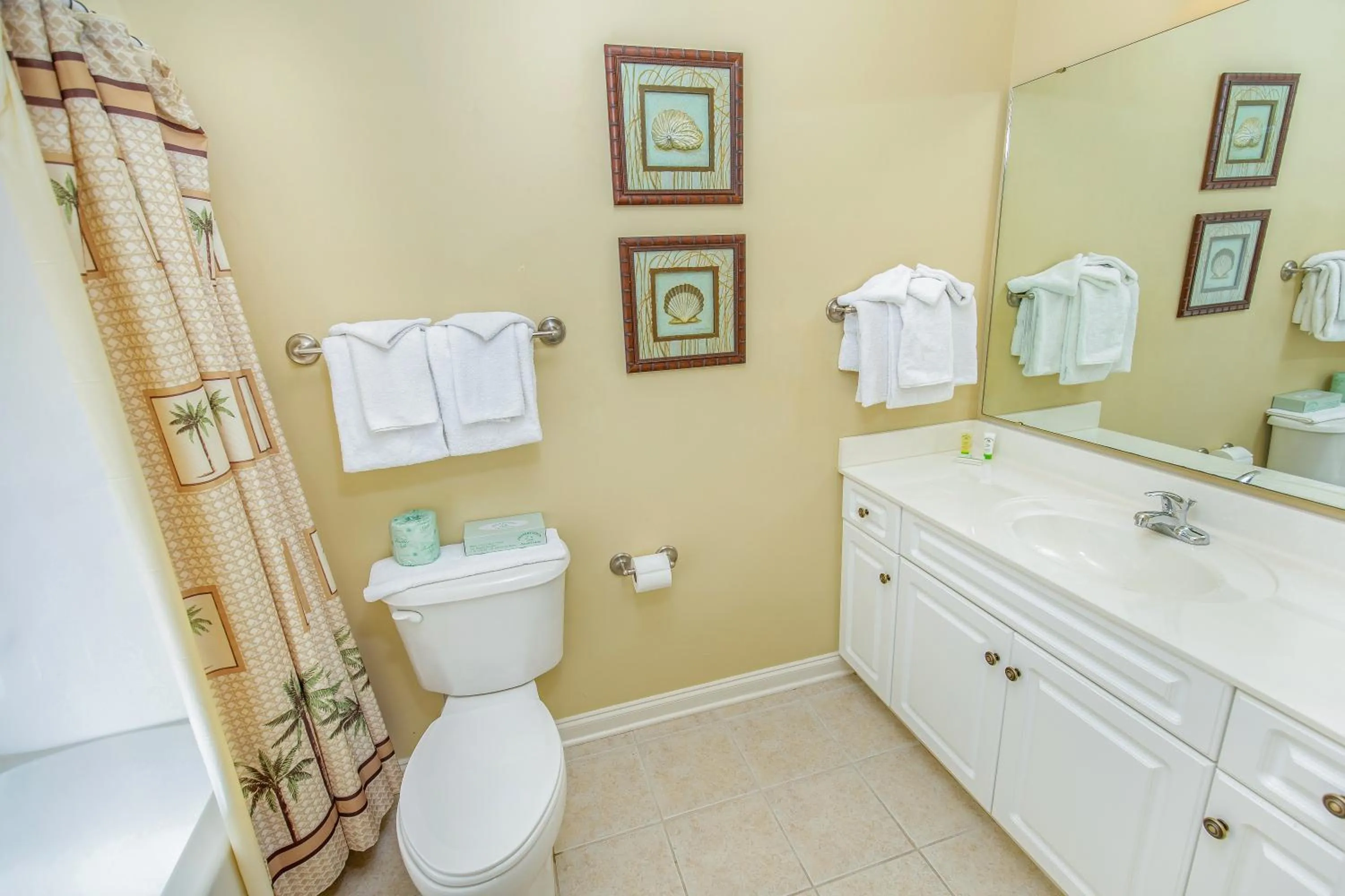 Bathroom in Grande Villas at World Tour Golf Resort