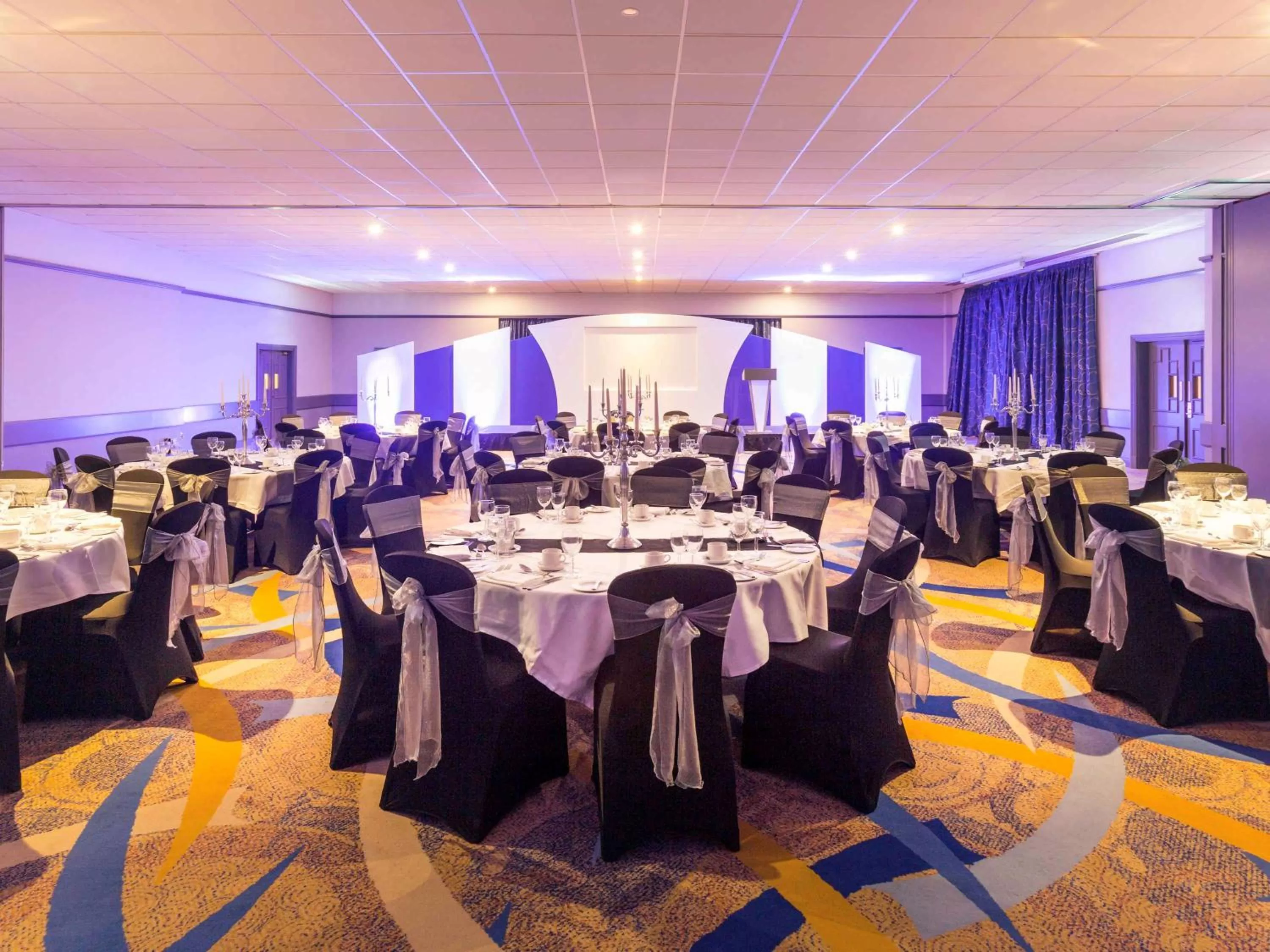 Banquet/Function facilities in Mercure Daventry Court Hotel