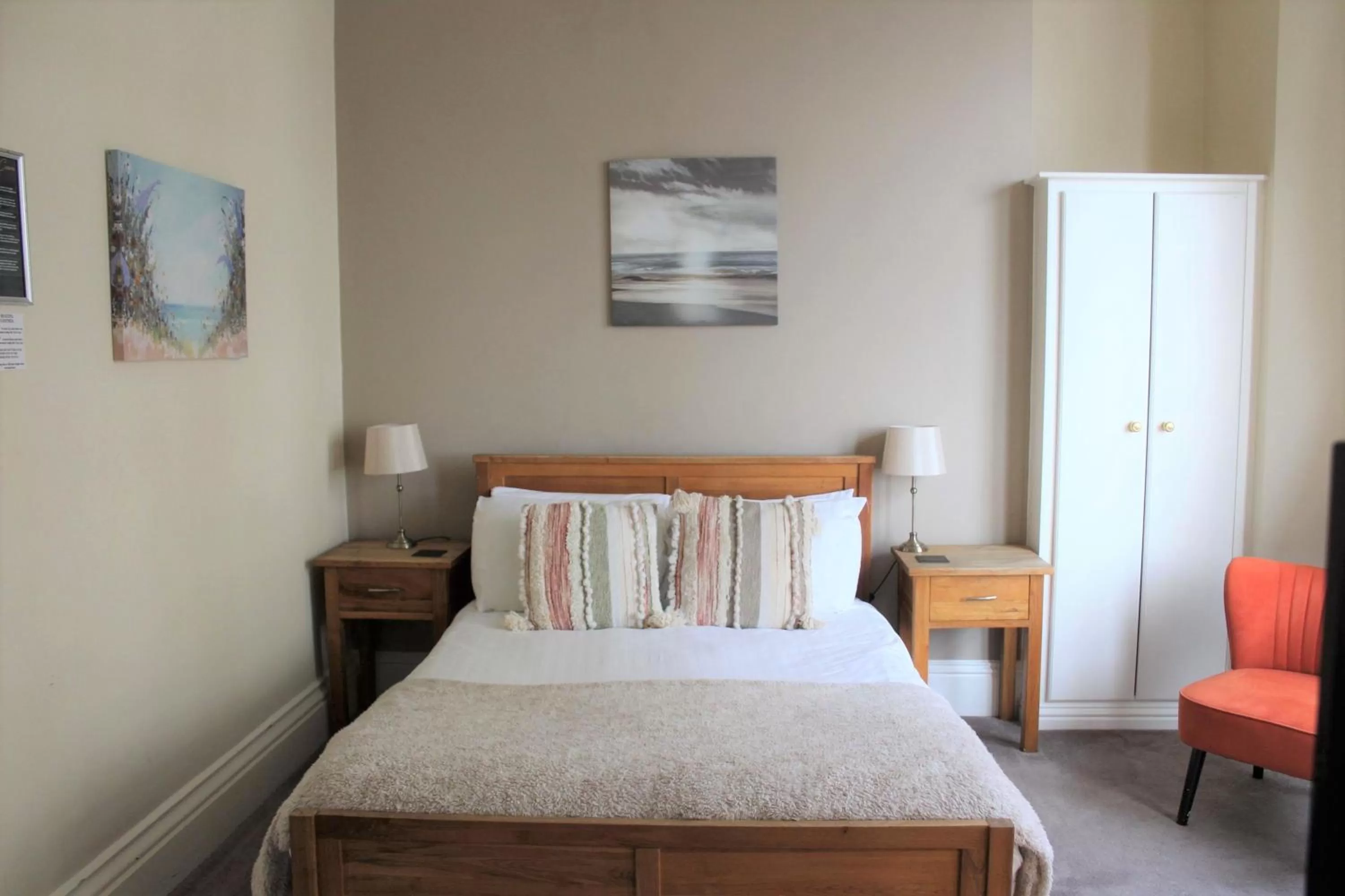 Bed in The Crown Hotel