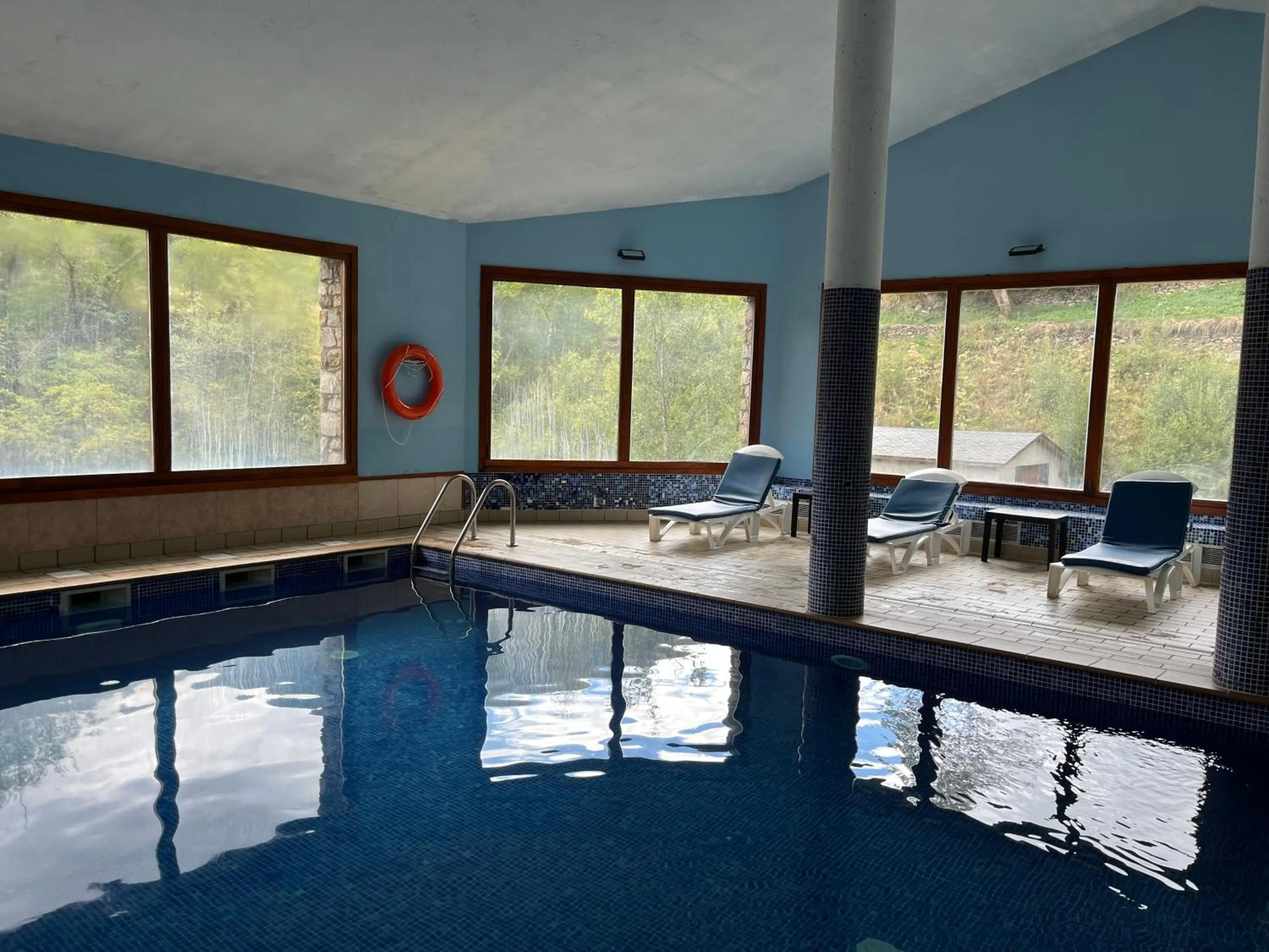 Swimming Pool in Wuau! Hotel Segle XX