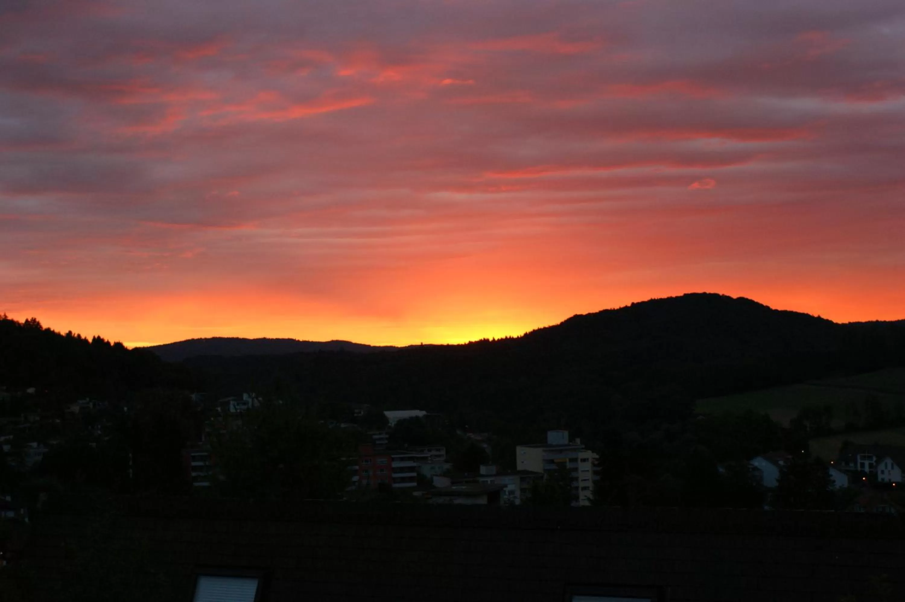 Sunrise in Ferienwohnung und B&B Chasa Janett