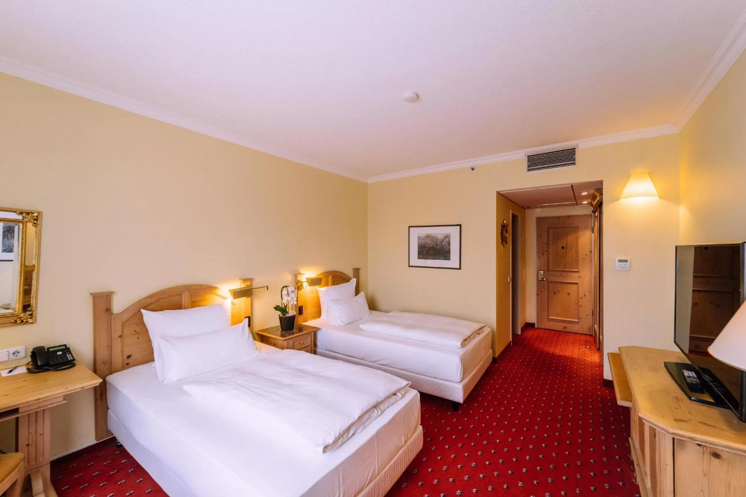 Photo of the whole room, Bed in Atomis Hotel Munich Airport by Mercure