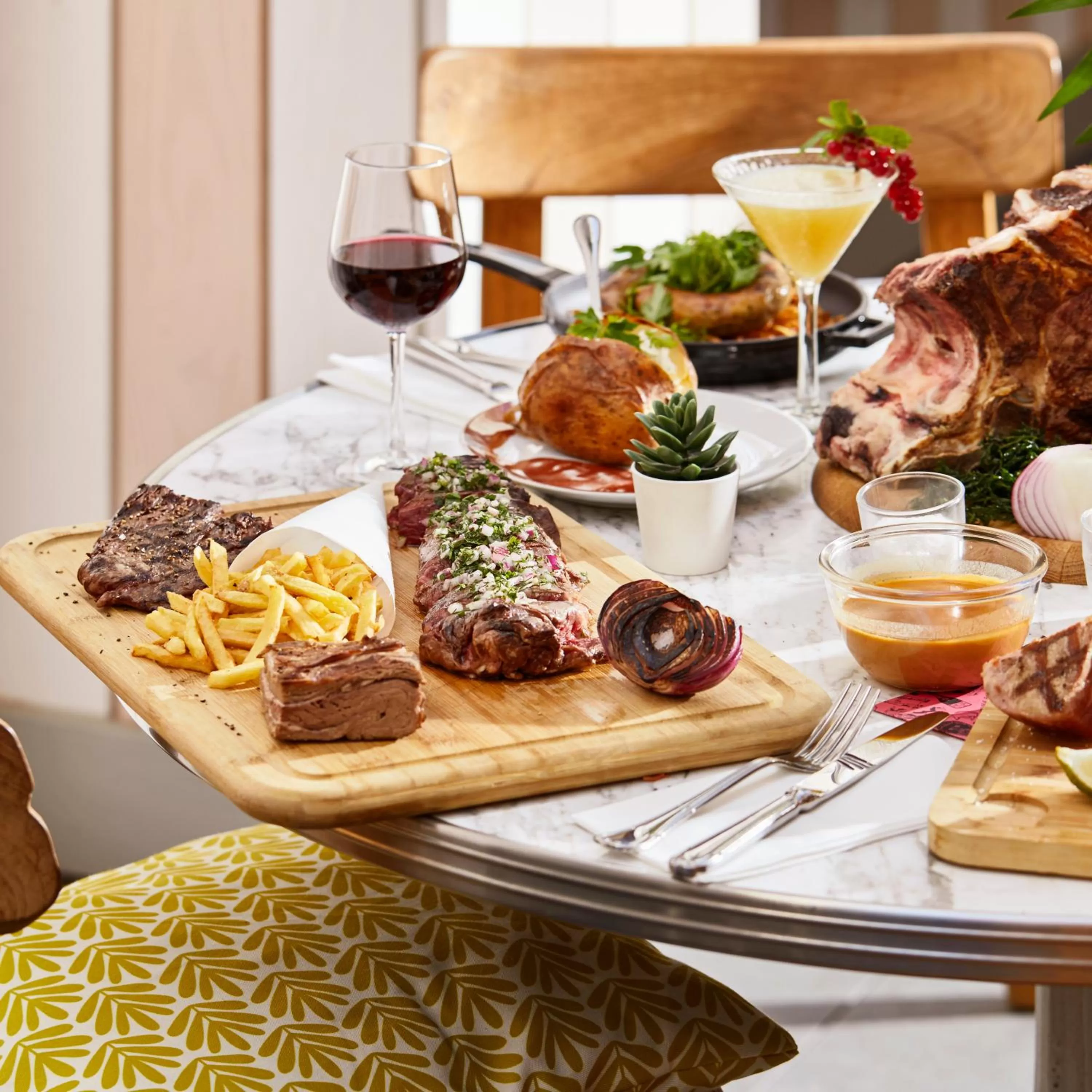 Restaurant/places to eat in Mama Shelter Toulouse