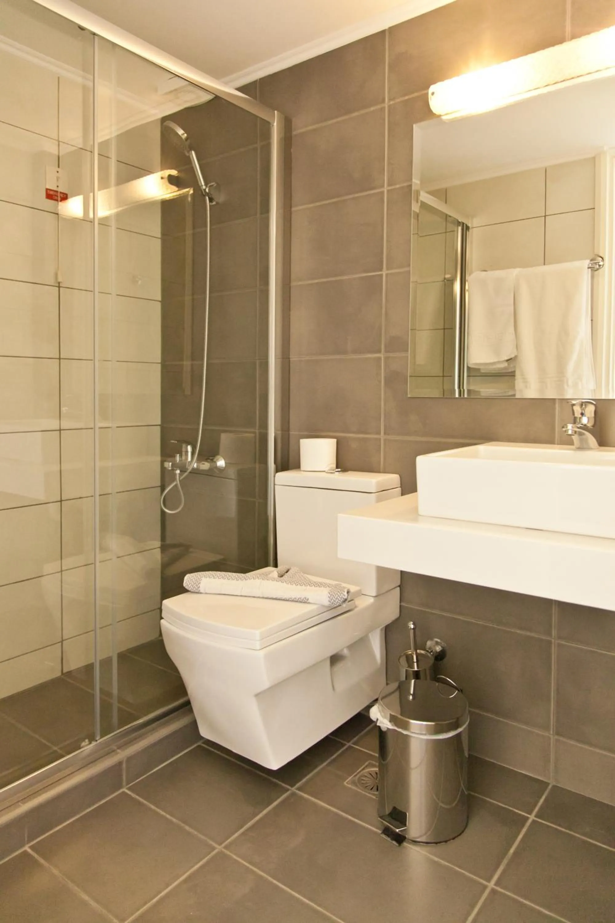 Bathroom in Georgioupolis Beach Hotel