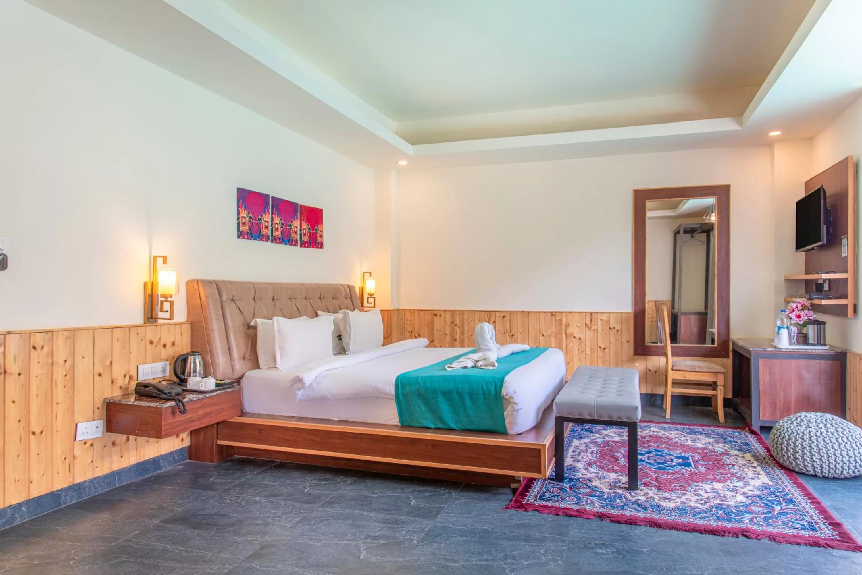 Standard King Room in Echor Himalayan Heights Manali