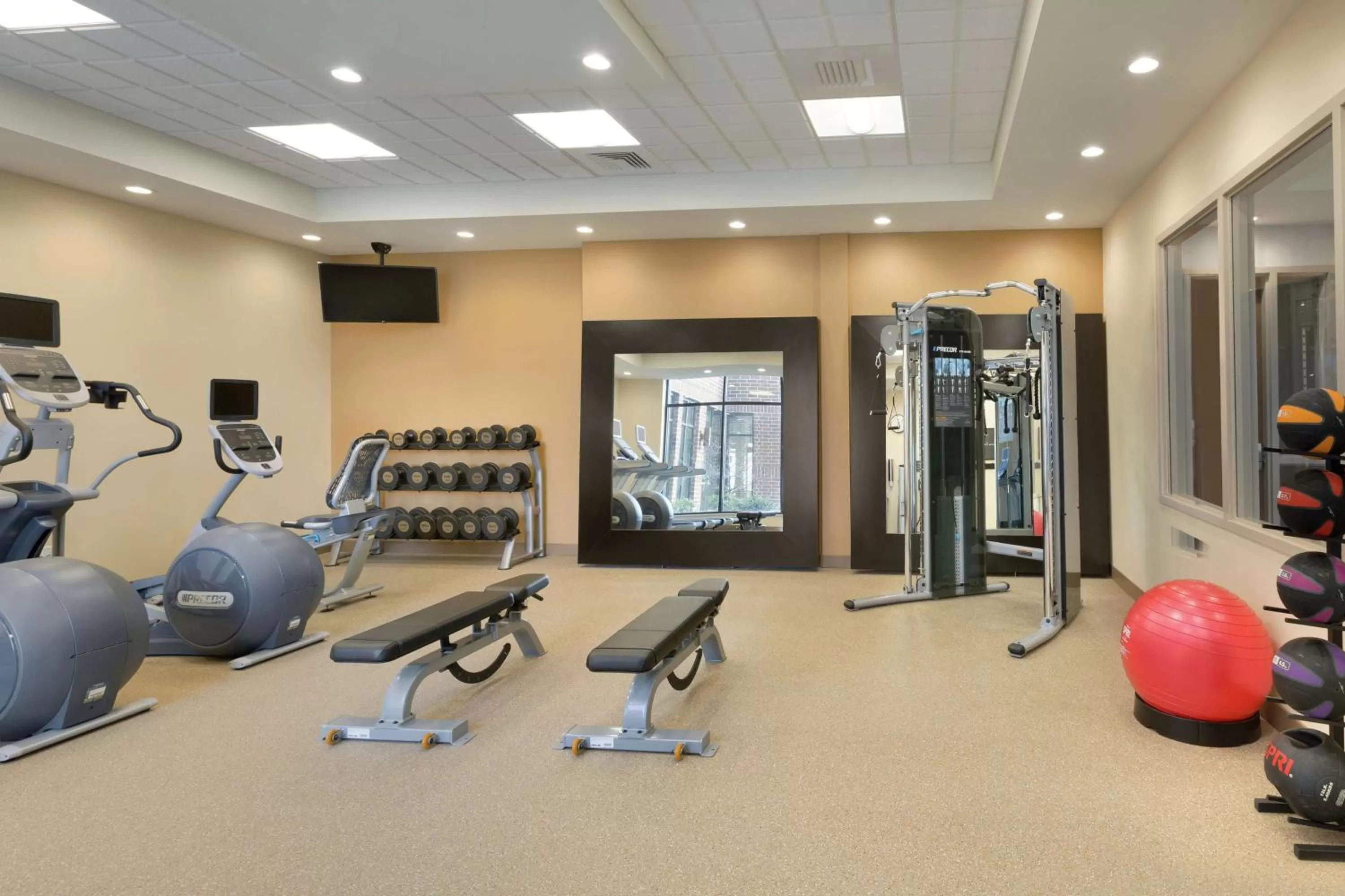 Fitness centre/facilities in Hilton Garden Inn Pittsburgh Airport South-Robinson Mall