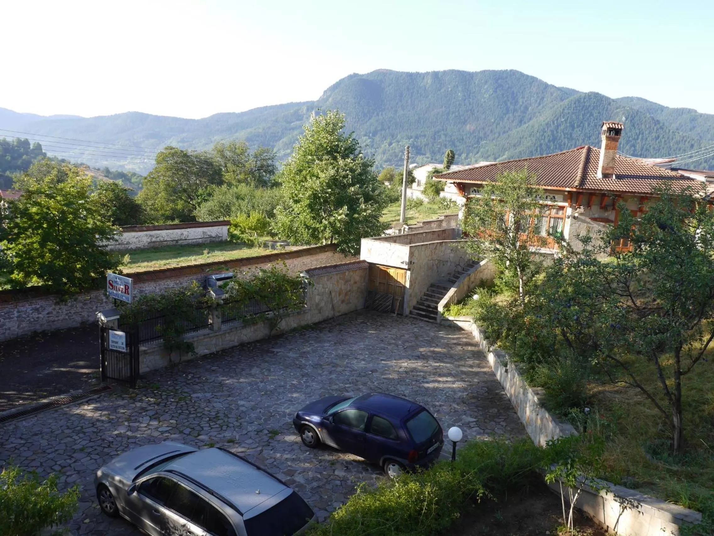 Restaurant/places to eat, Neighborhood in Family Hotel Silver