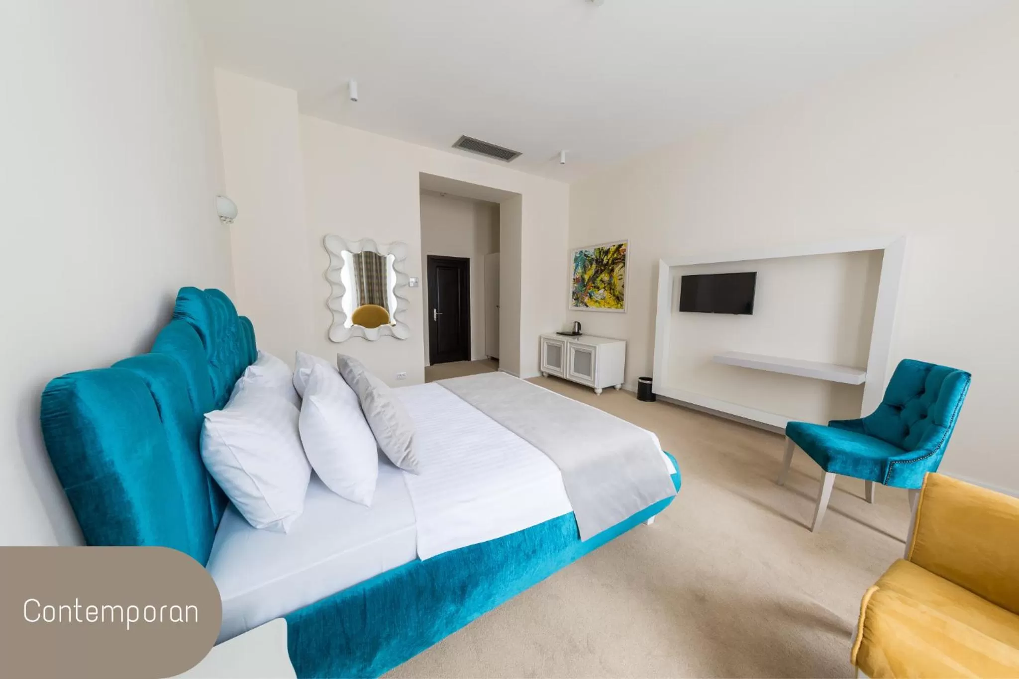 Photo of the whole room, Bed in The Mansion Boutique Hotel