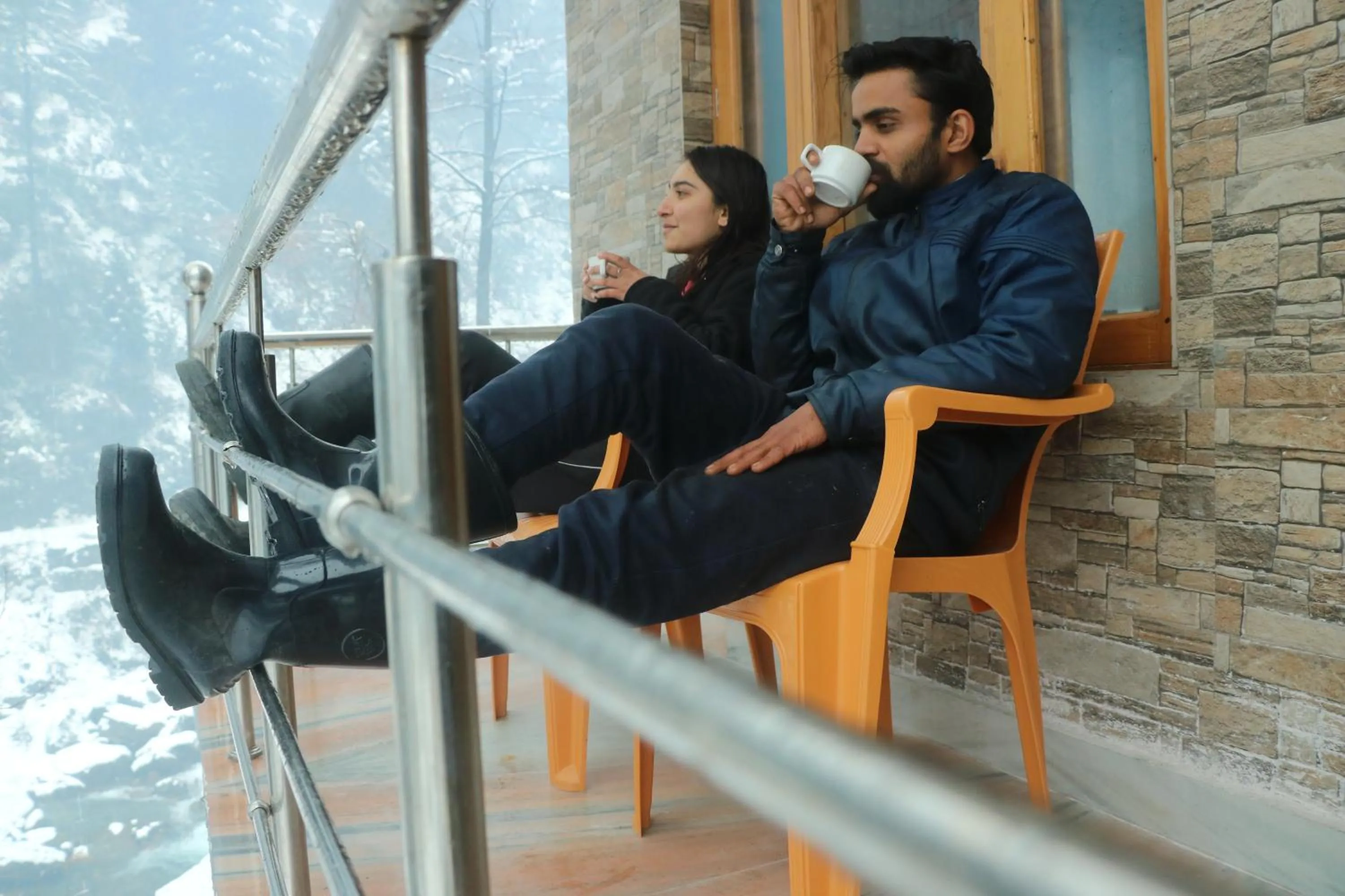 Mountain view in Backpackers Headquarter Manali