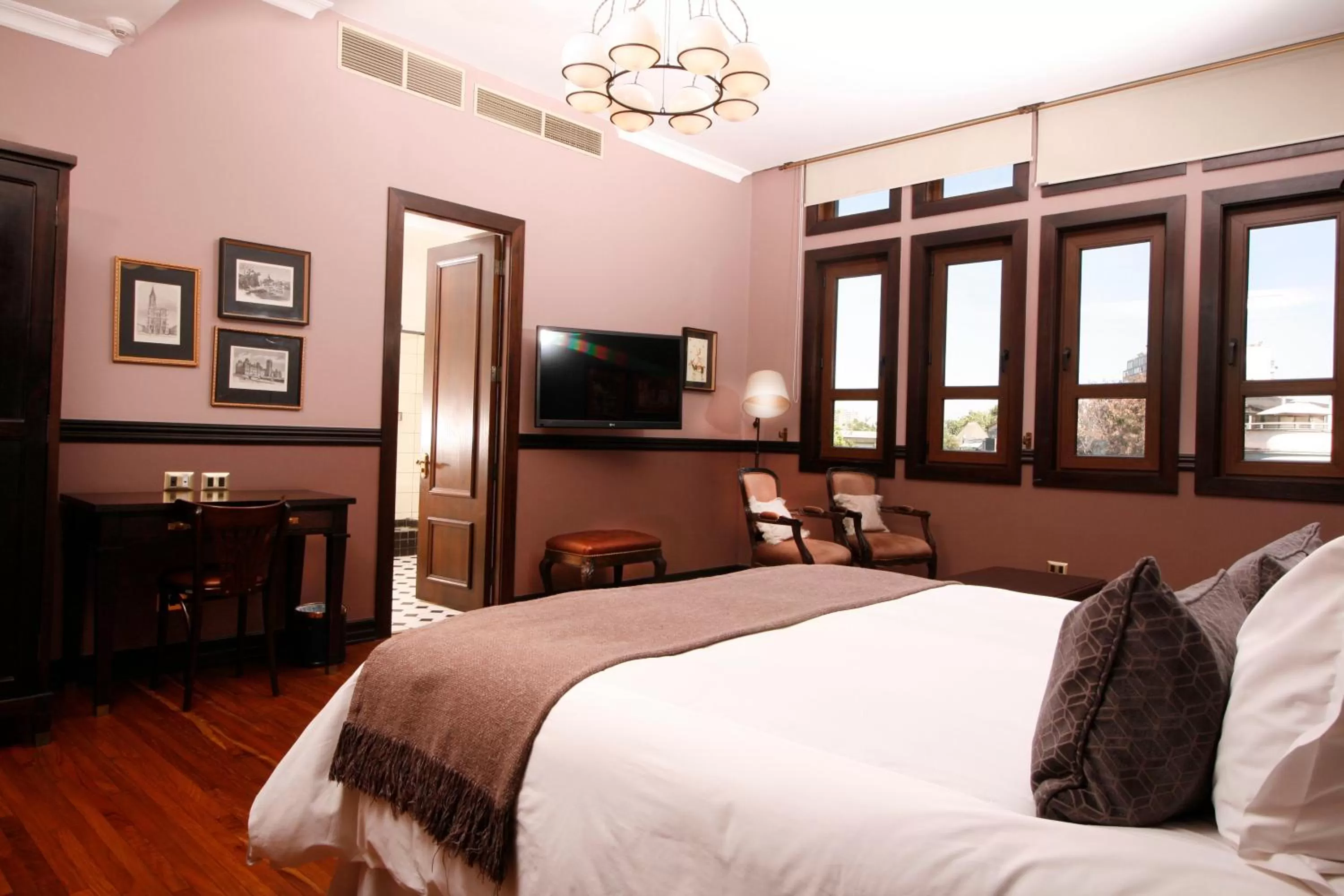 Photo of the whole room, Bed in Hotel Boutique Castillo Rojo