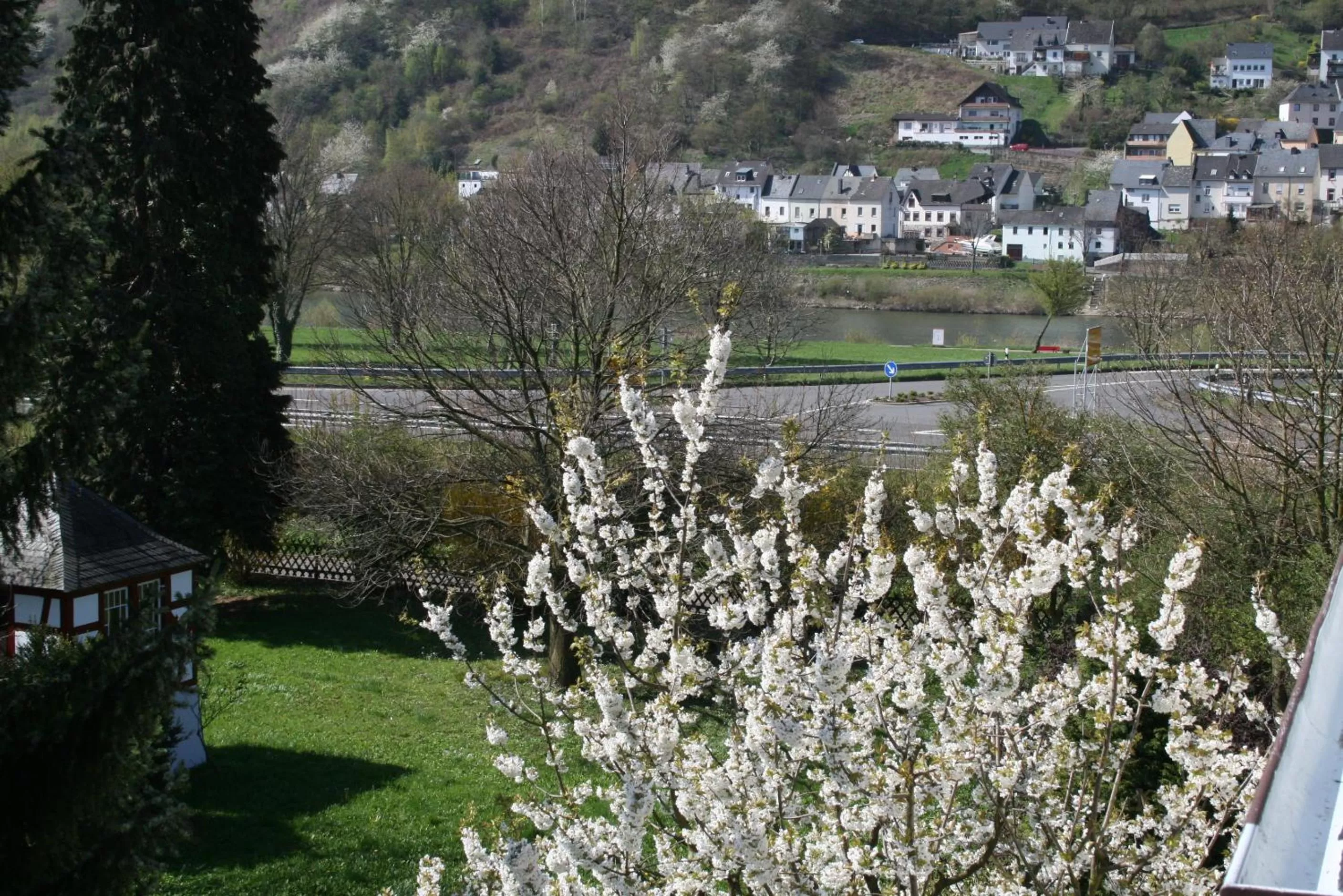 Spring in Mosel Weinhotel Steffensberg