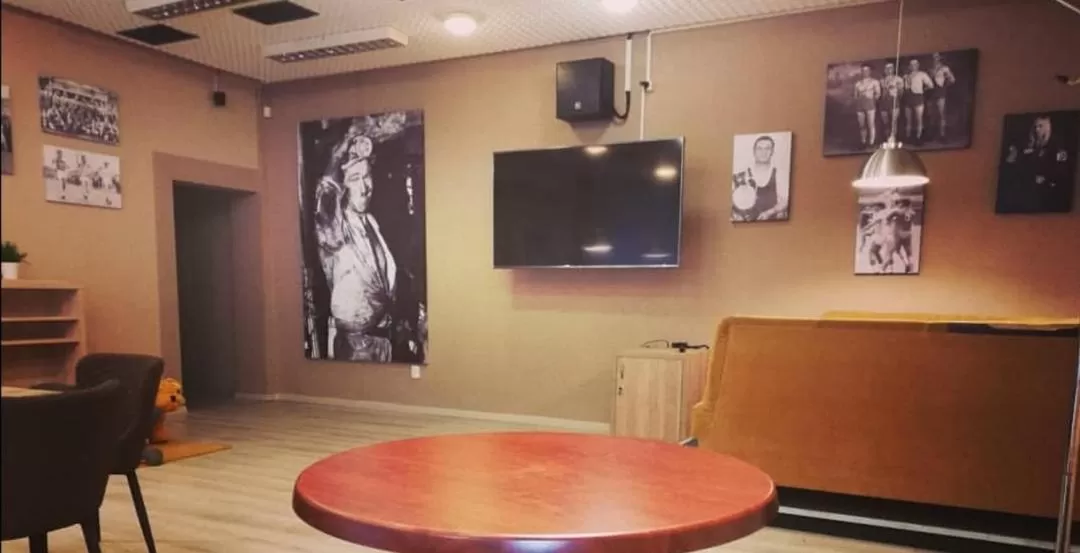 TV/Entertainment Center in Sport Hotel