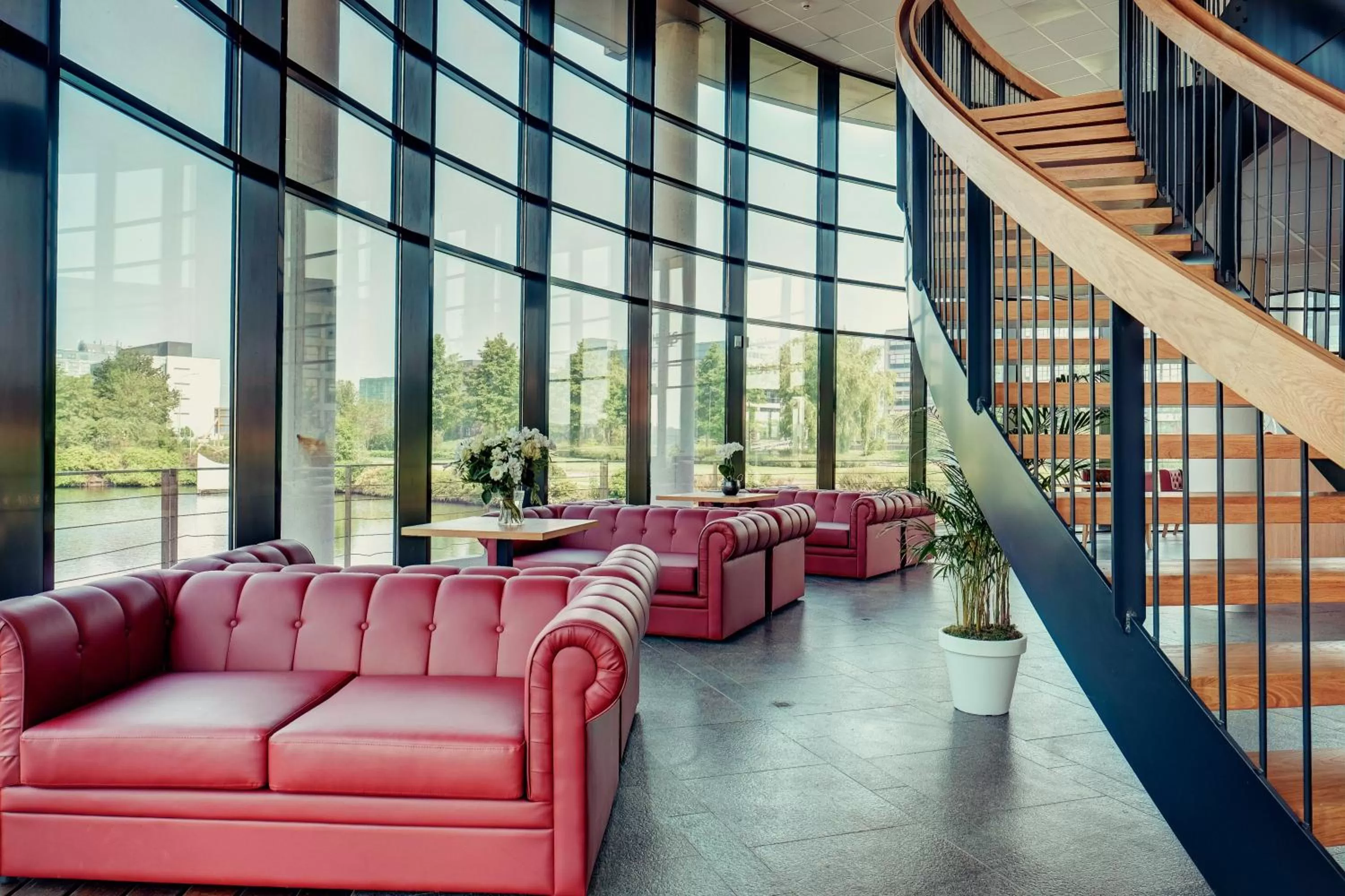 Lounge or bar in Amedia Amsterdam Airport Schiphol, Trademark Collection by Wyndham