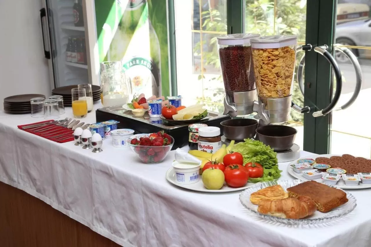 Buffet breakfast in Hotel Rimini Tirana