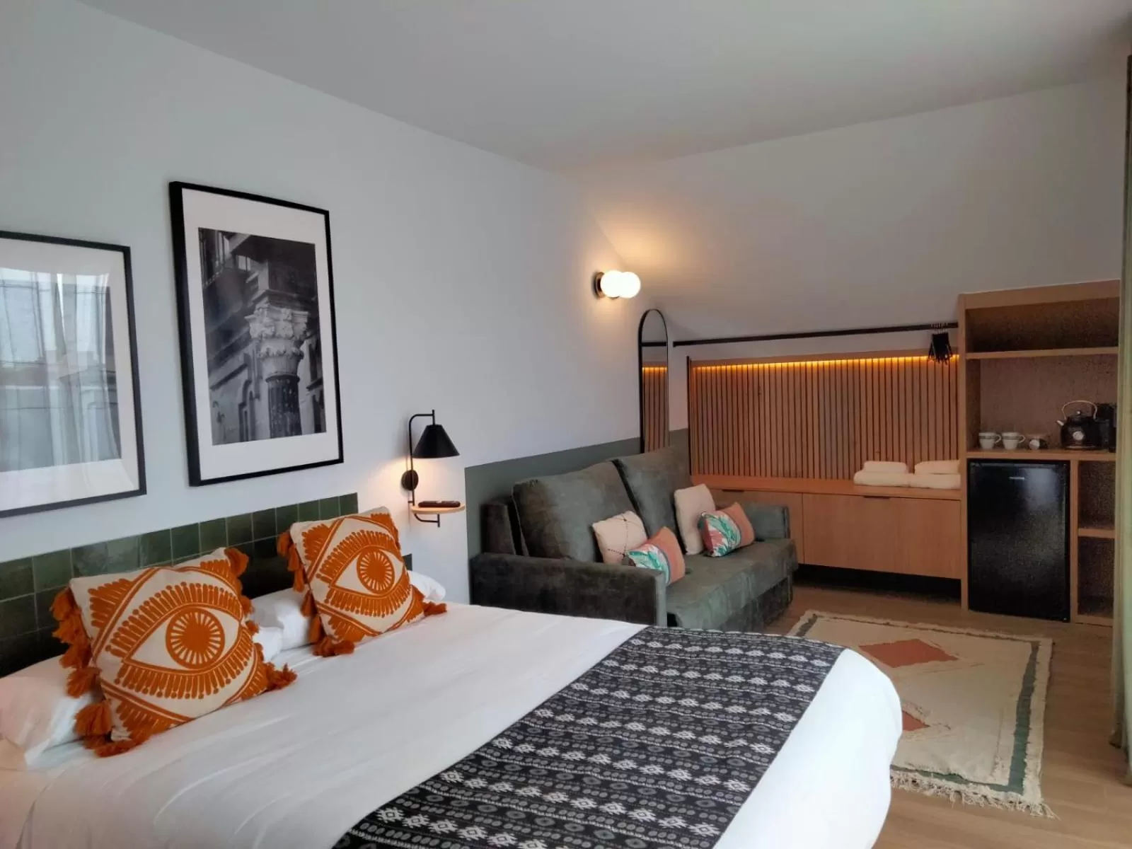 Double Room with Terrace in Doña Lola Alojamientos Boutique