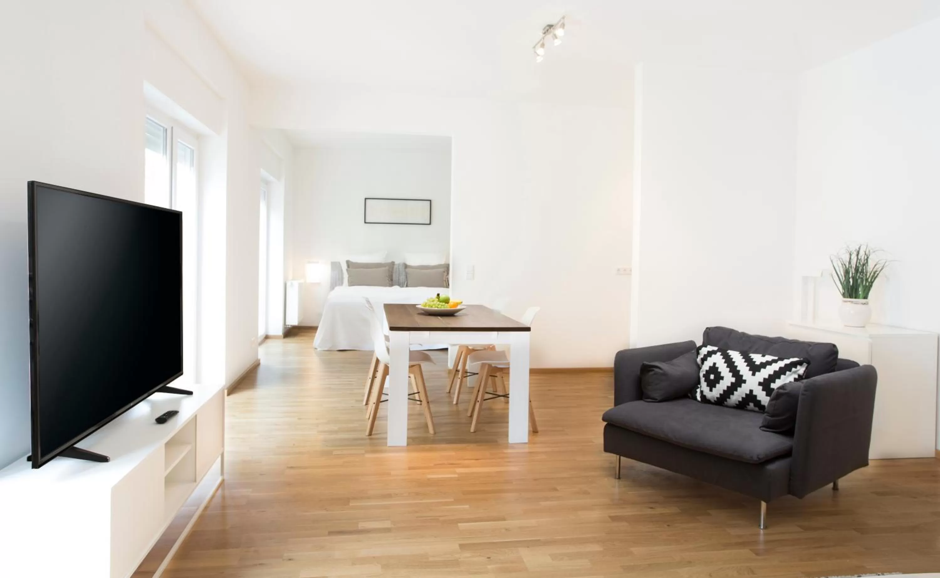 TV and multimedia in Victoria Apartments