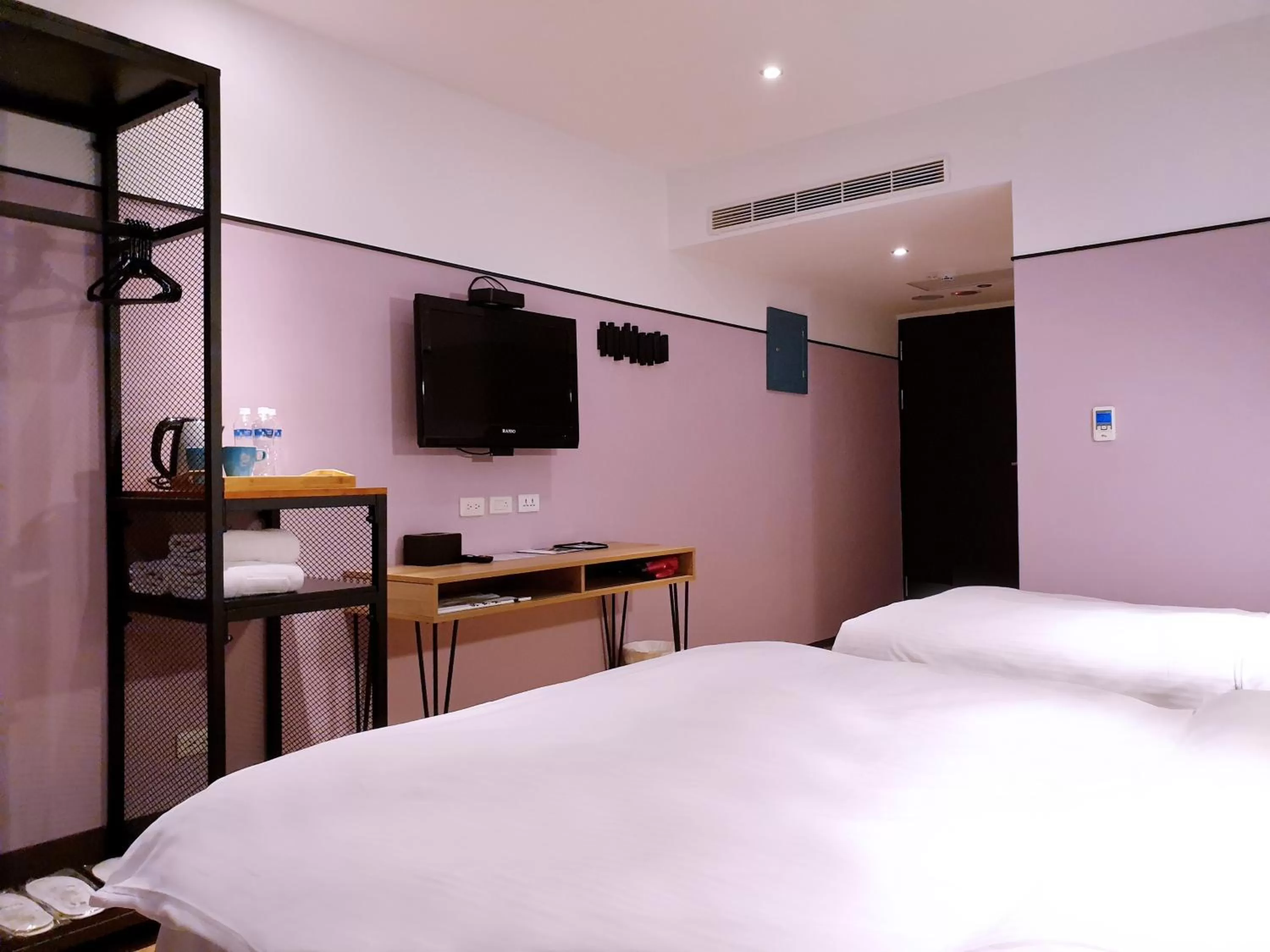 Bedroom, Bed in River Inn Kenting