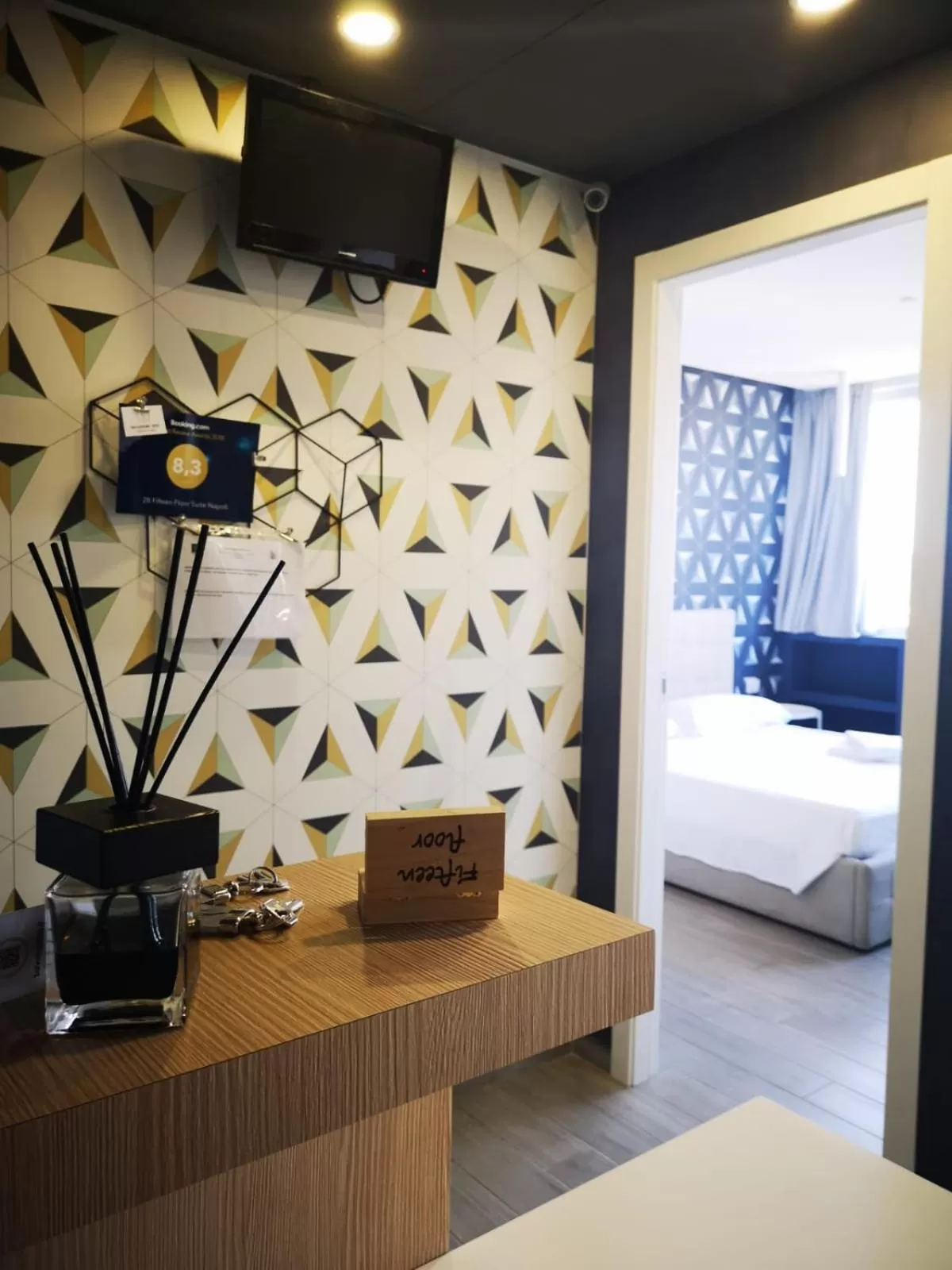 Lobby or reception, Bed in 2B Fifteen Floor Suite Napoli