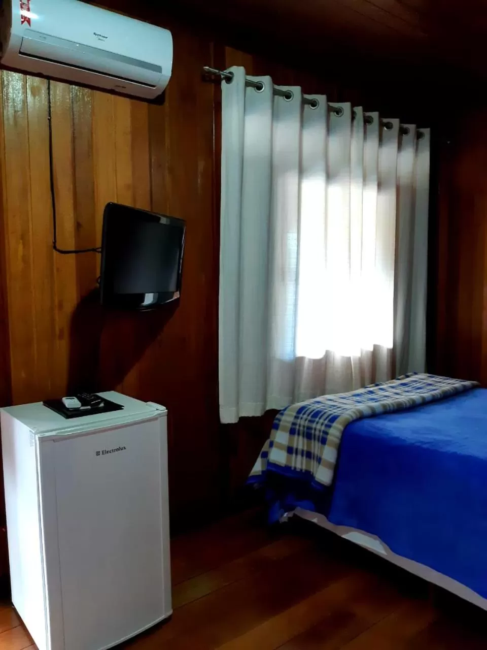 Bed in Hotel Montanus