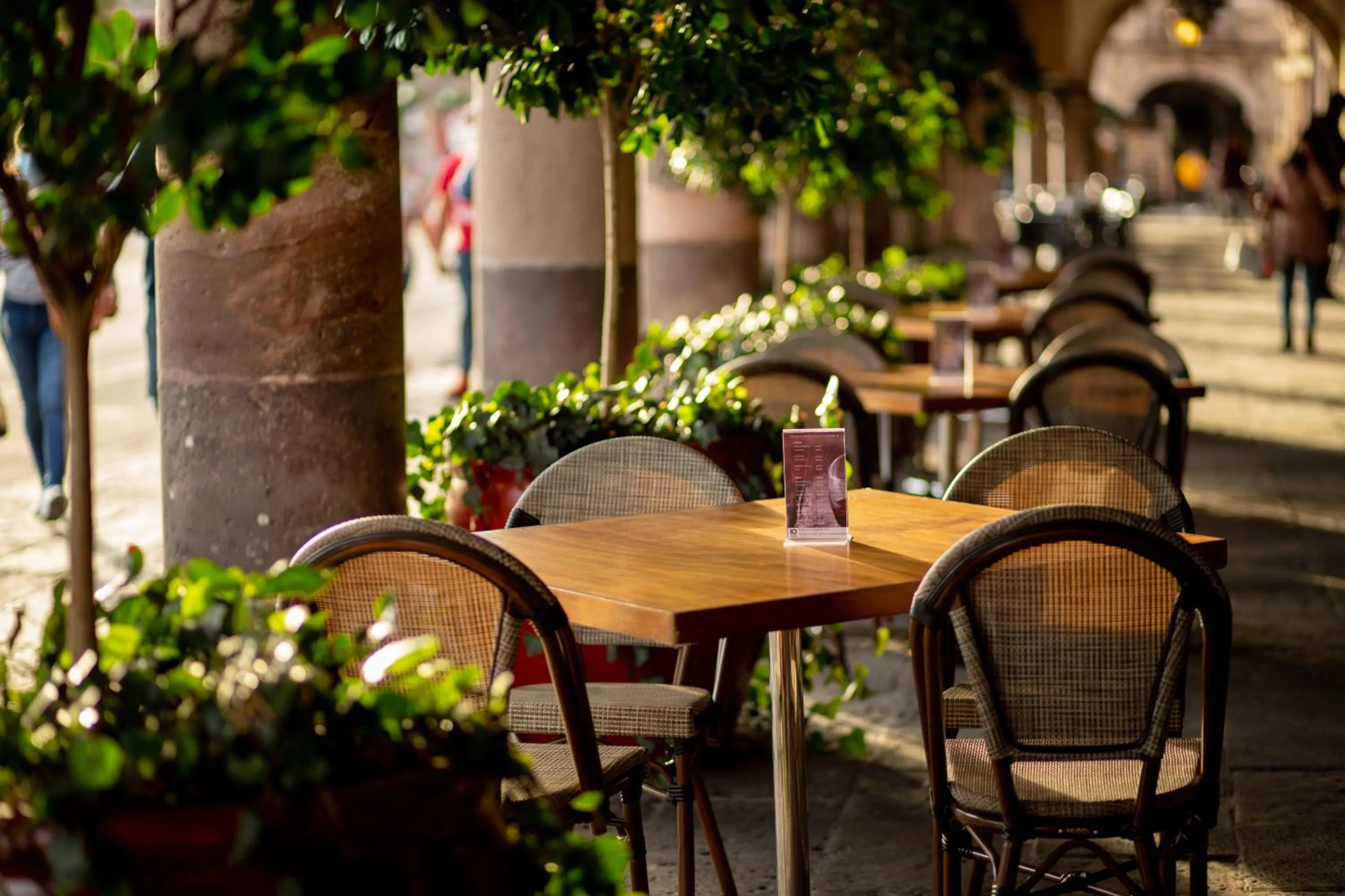 Restaurant/places to eat in Cantera 10 Hotel Boutique